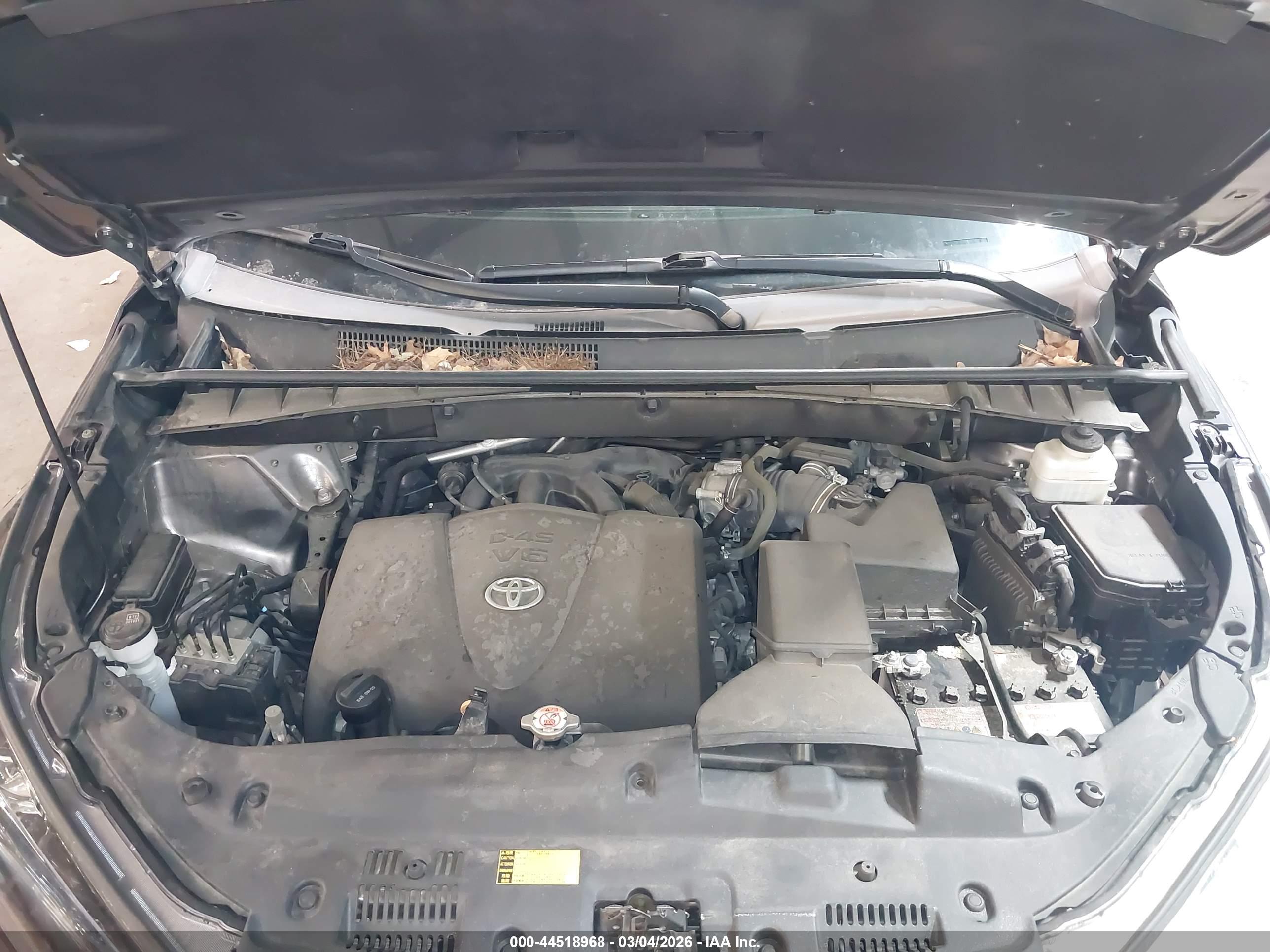 TOYOTA HIGHLANDER image 10