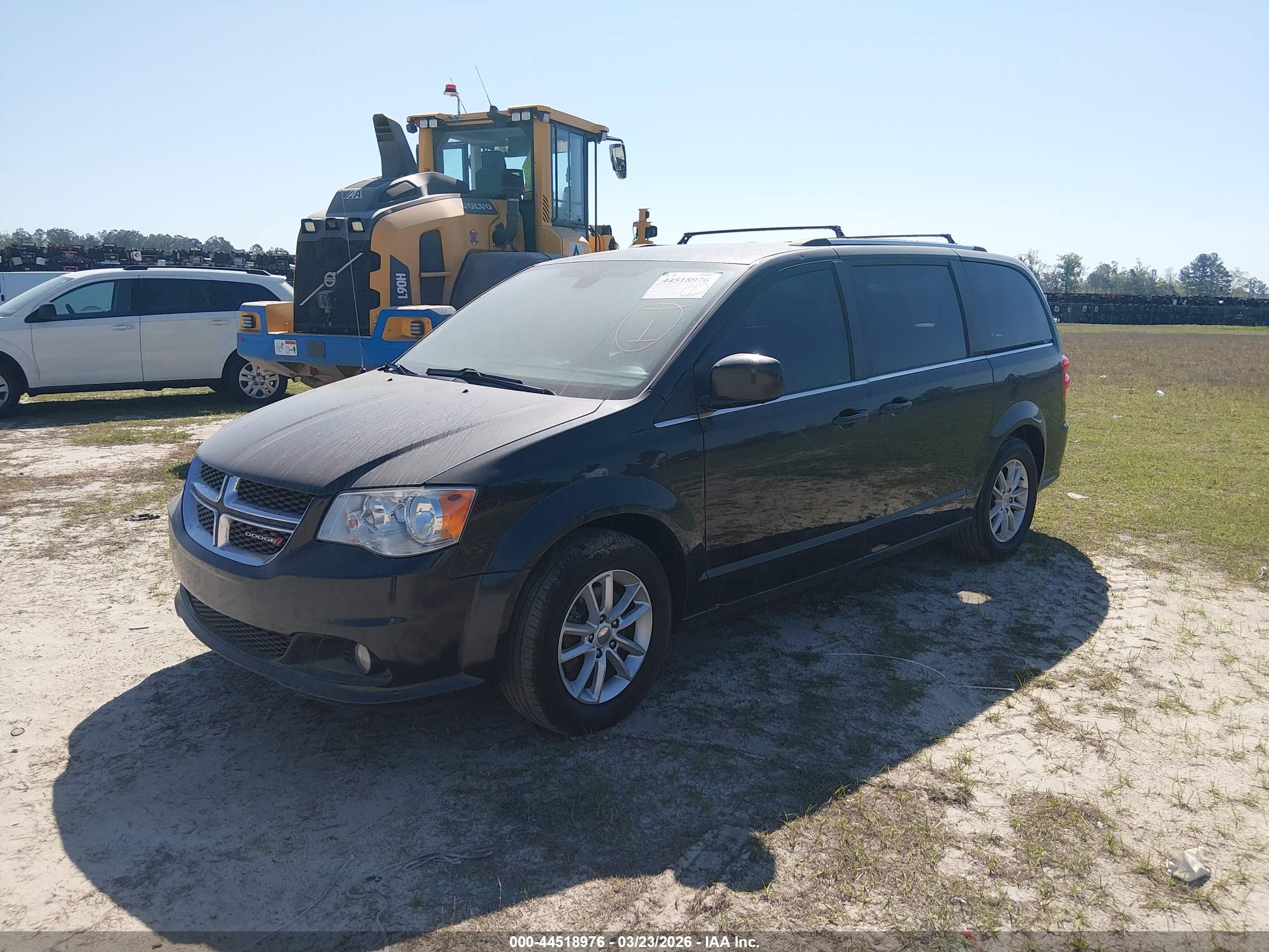 DODGE GRAND image 2