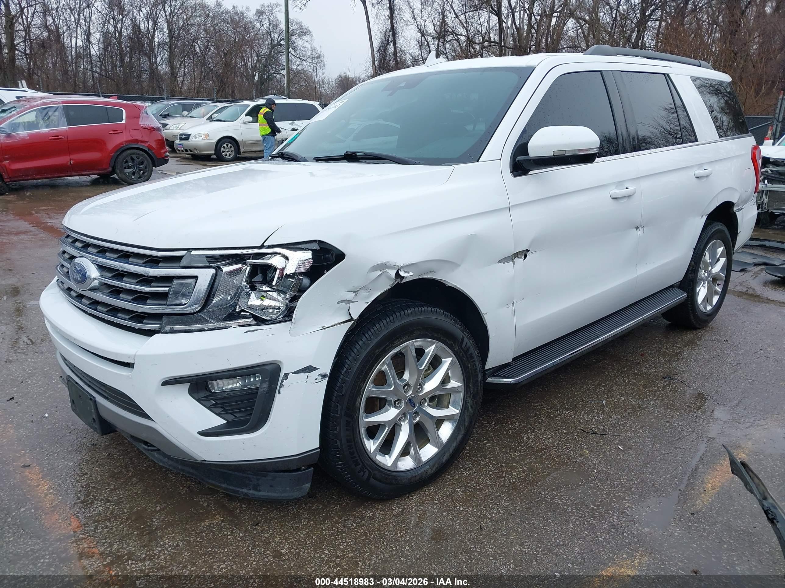 FORD EXPEDITION image 2