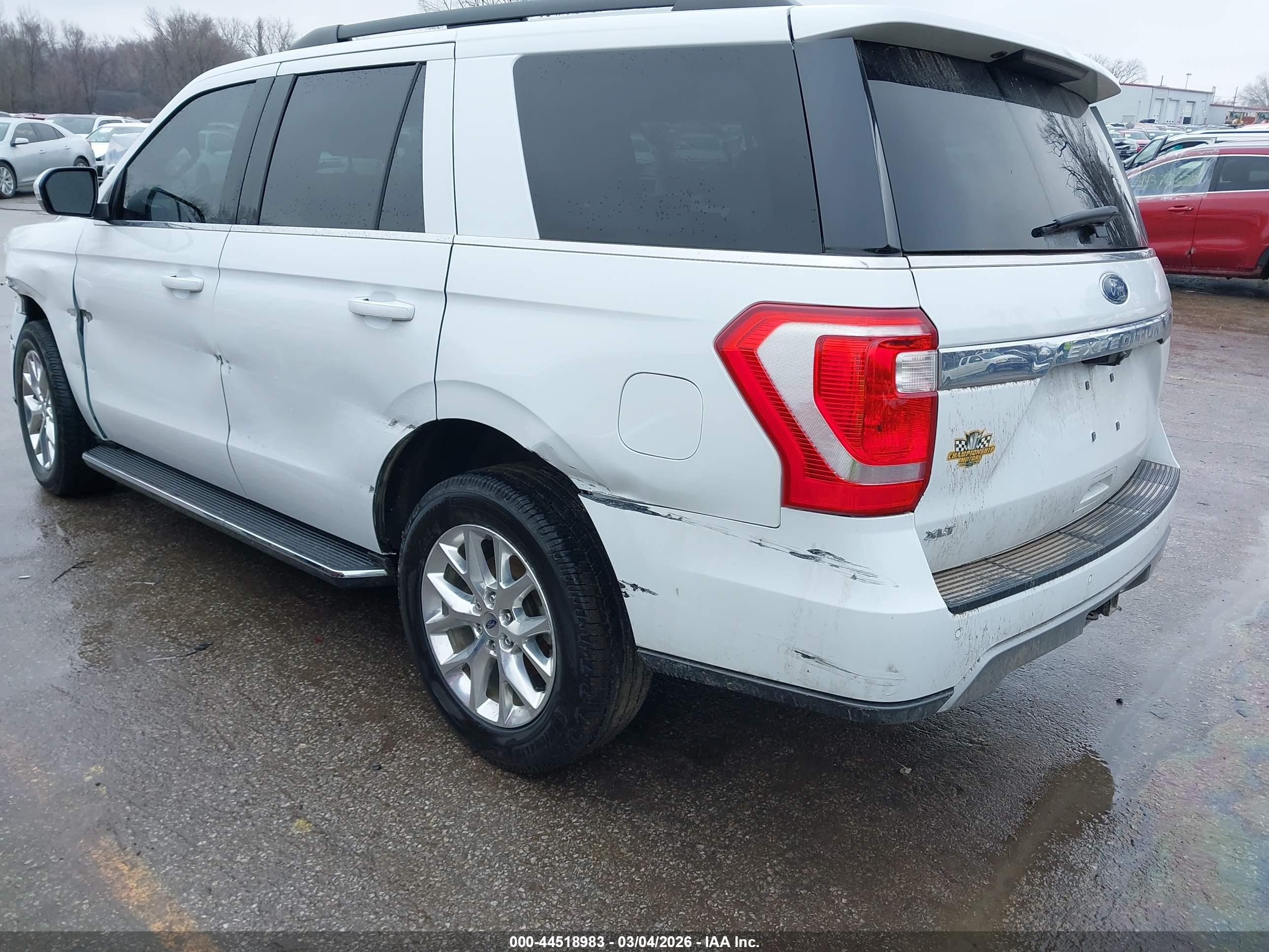 FORD EXPEDITION image 3