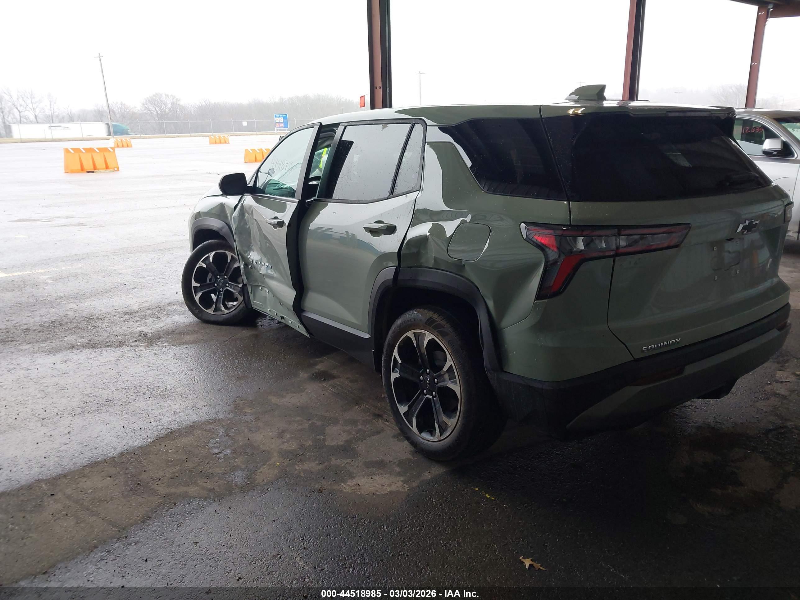 CHEVROLET EQUINOX image 3