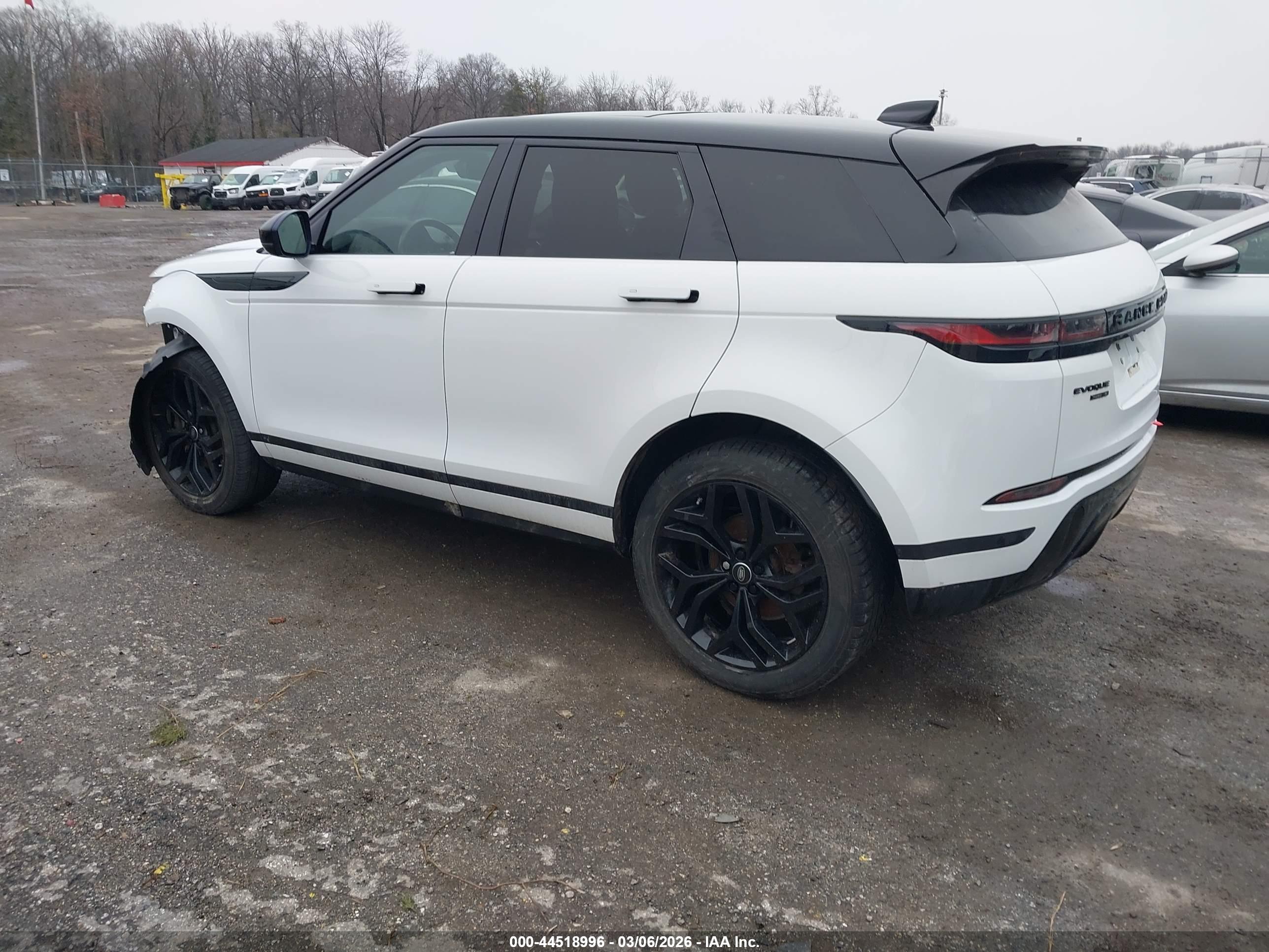 LAND ROVER image 3