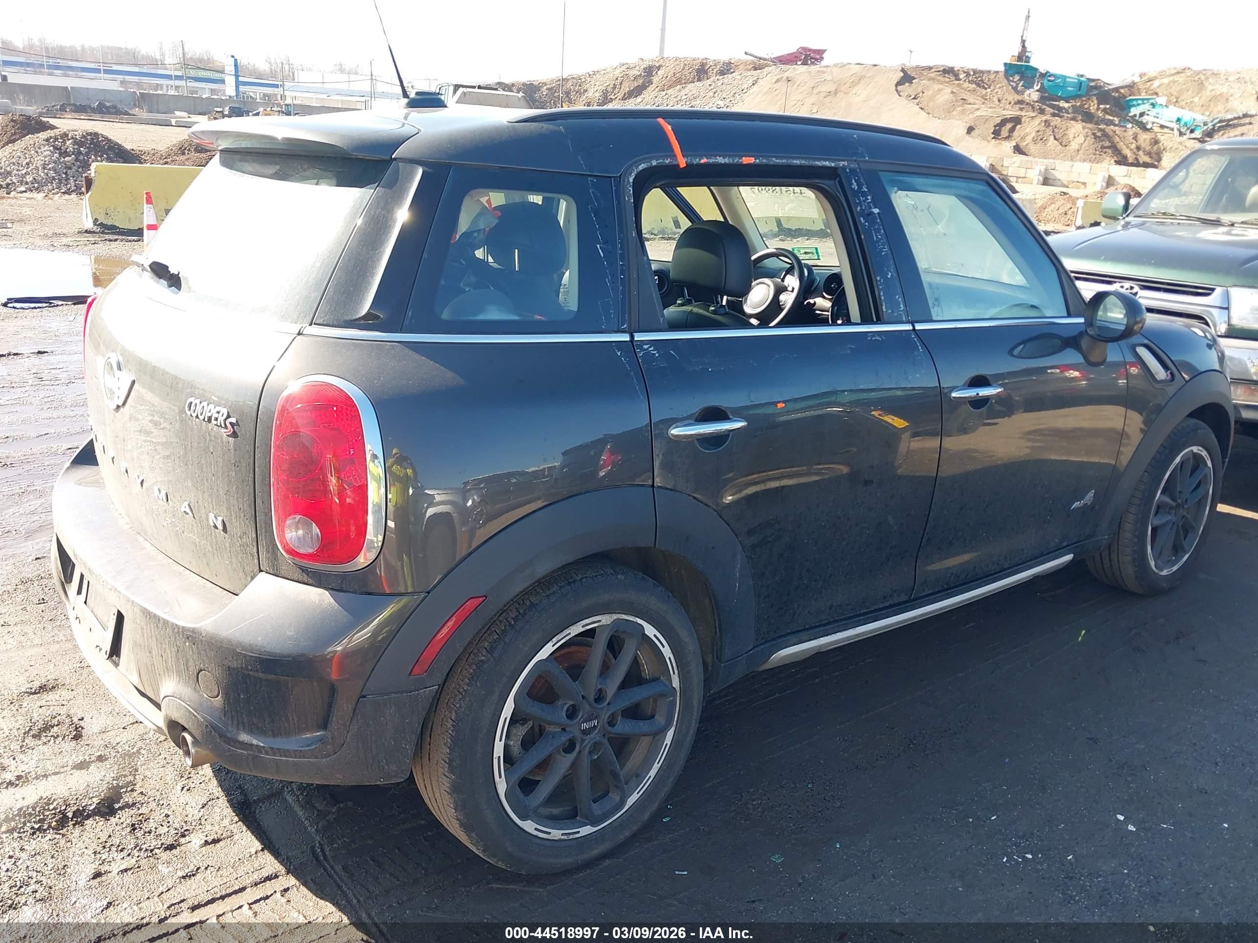 MINI COUNTRYMAN image 6