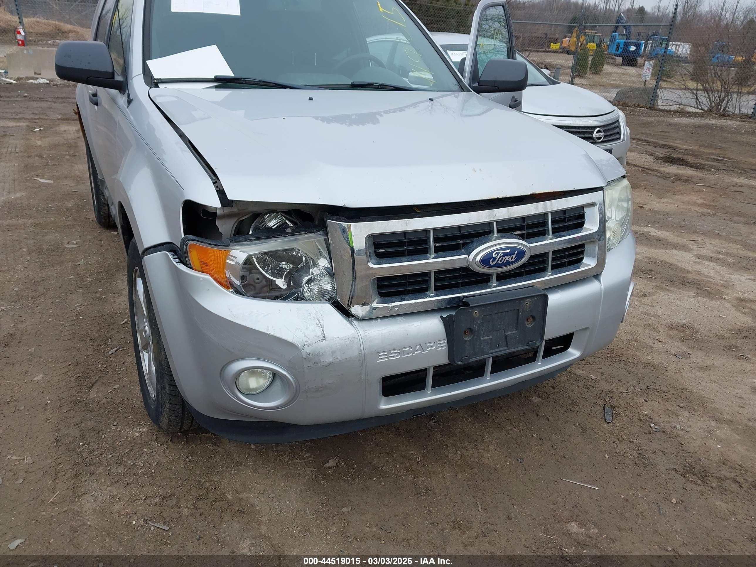 FORD ESCAPE image 6