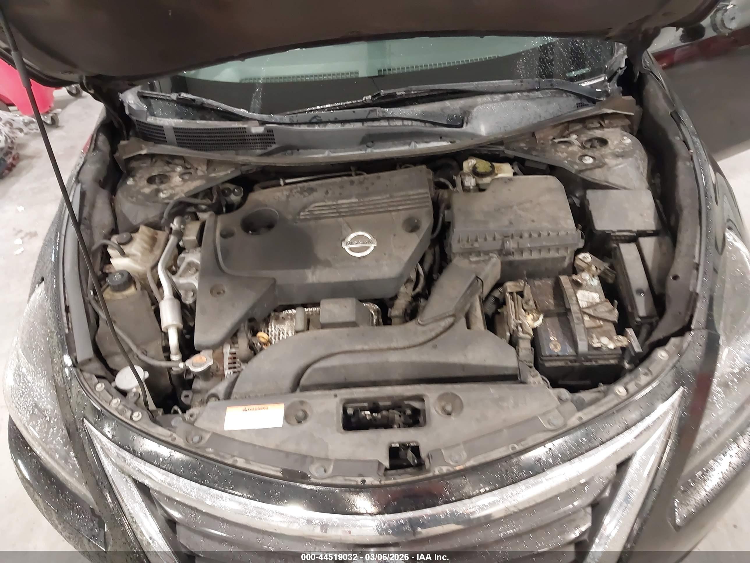 NISSAN ALTIMA image 10