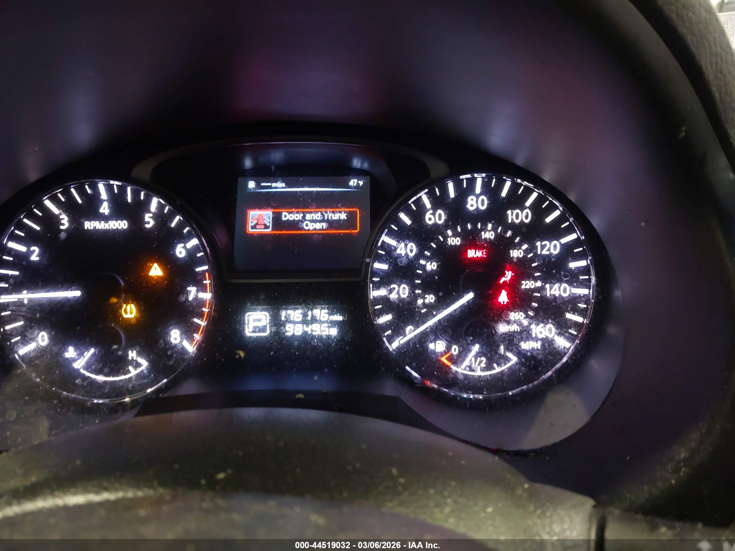 NISSAN ALTIMA image 7