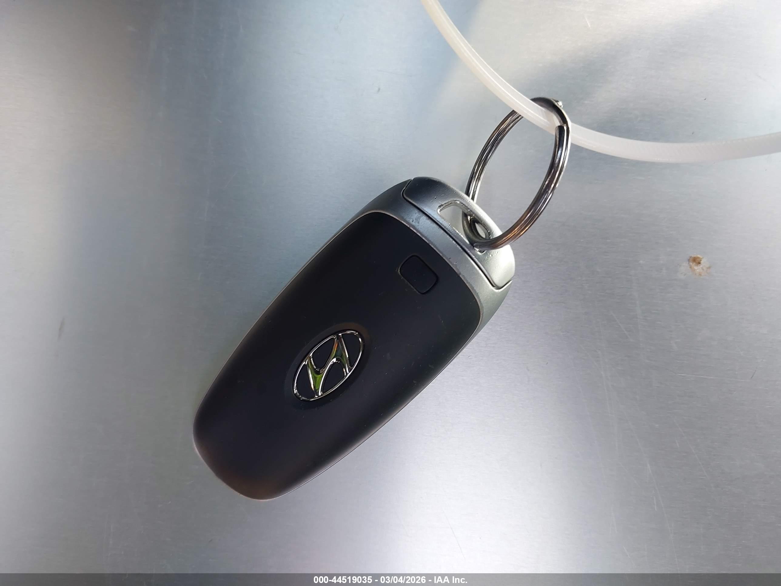 HYUNDAI SONATA image 11