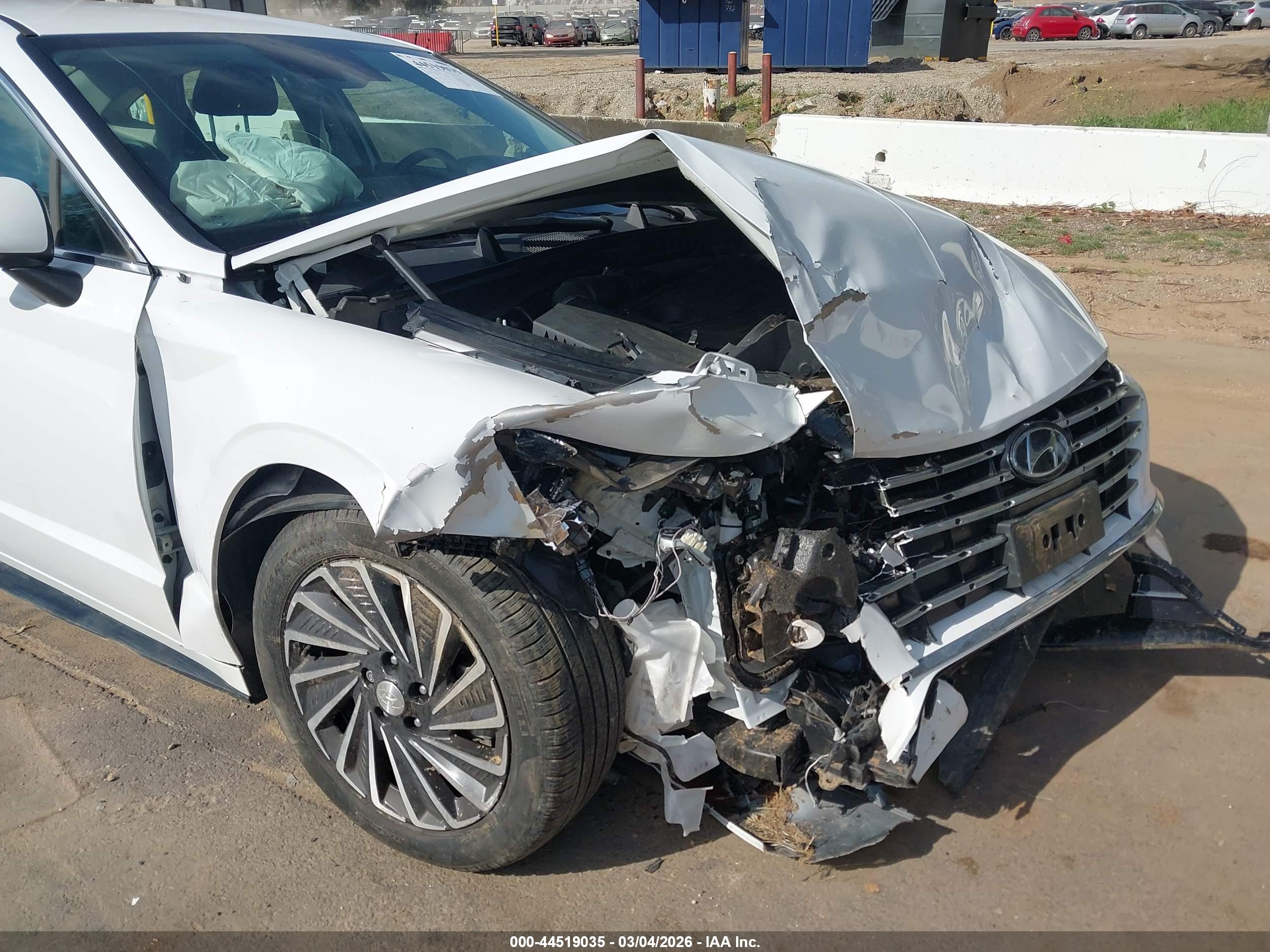 HYUNDAI SONATA image 6