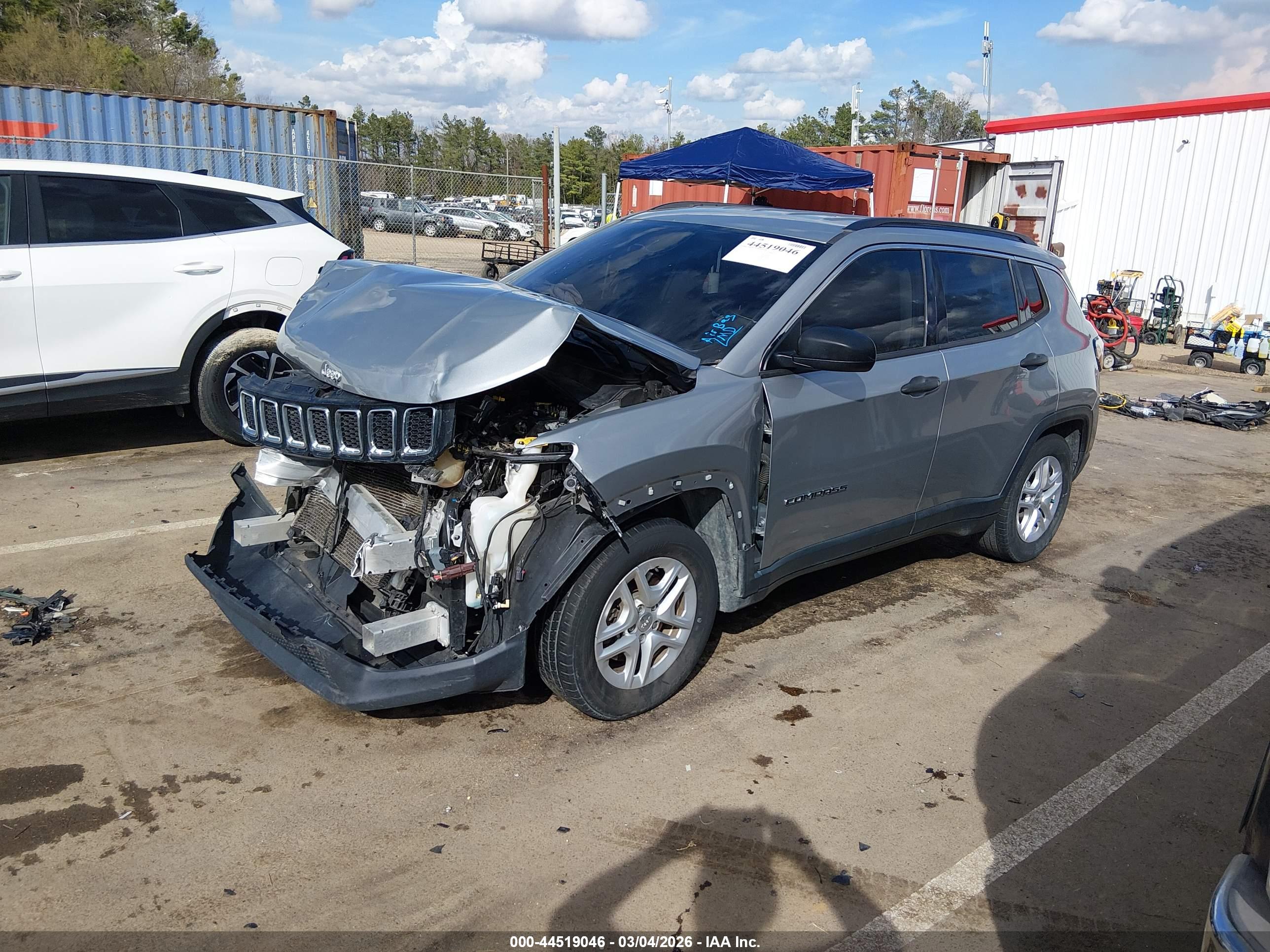 JEEP COMPASS image 2