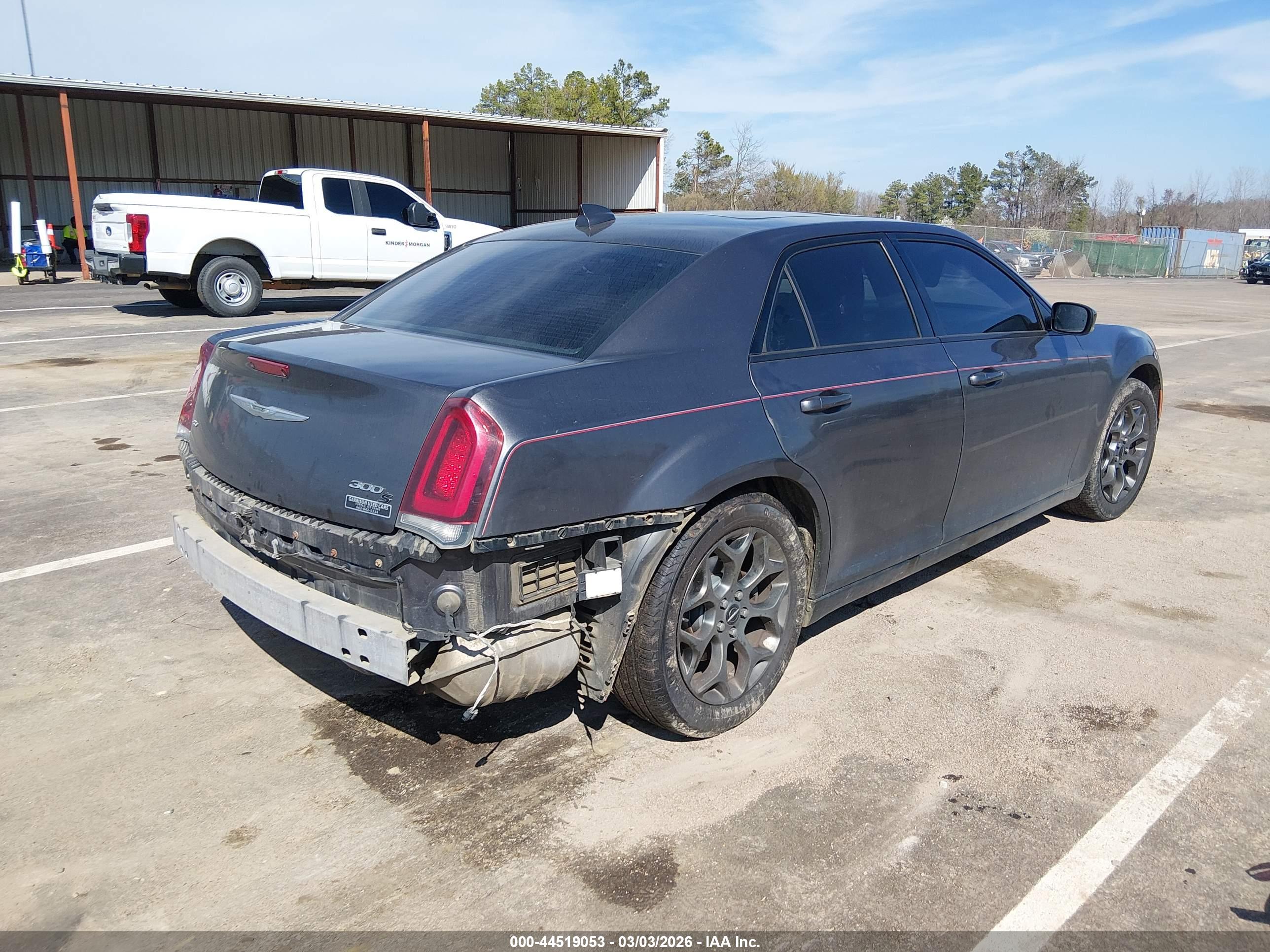 CHRYSLER 300 image 4