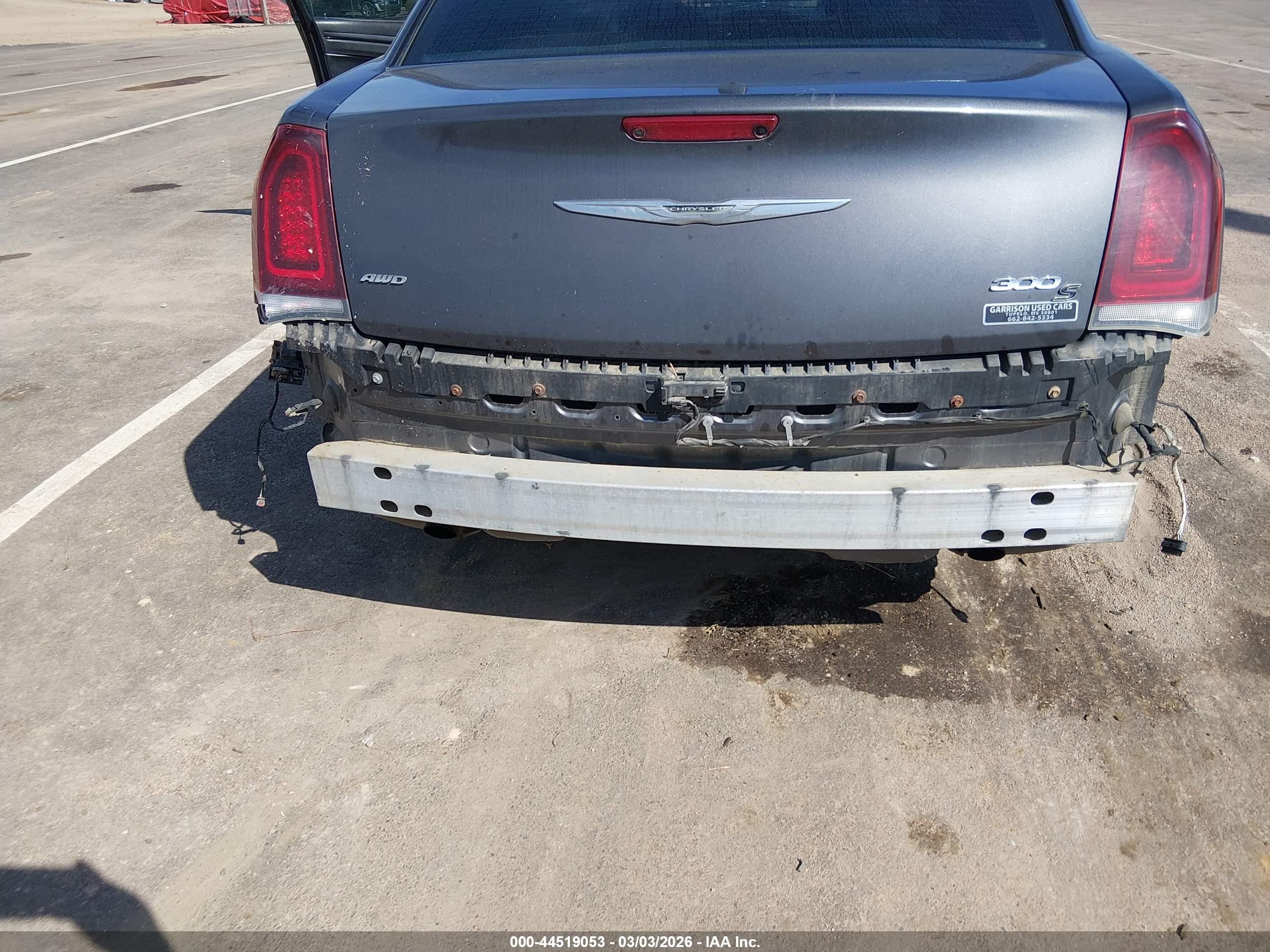 CHRYSLER 300 image 6