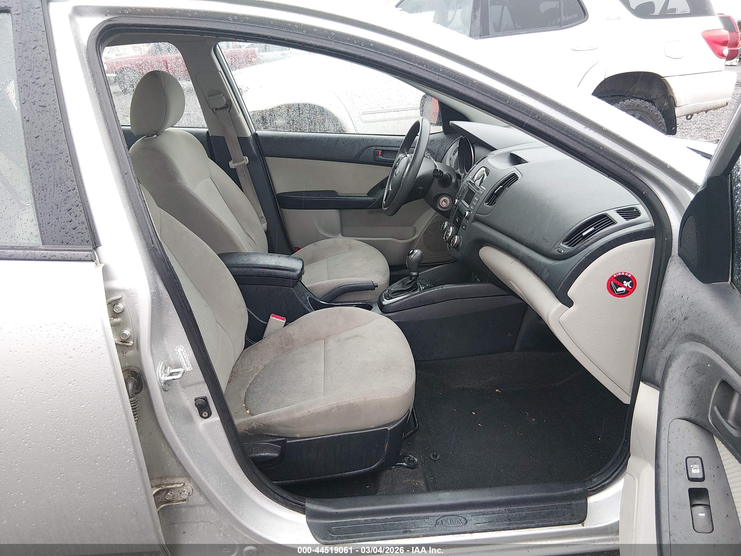 KIA FORTE image 5