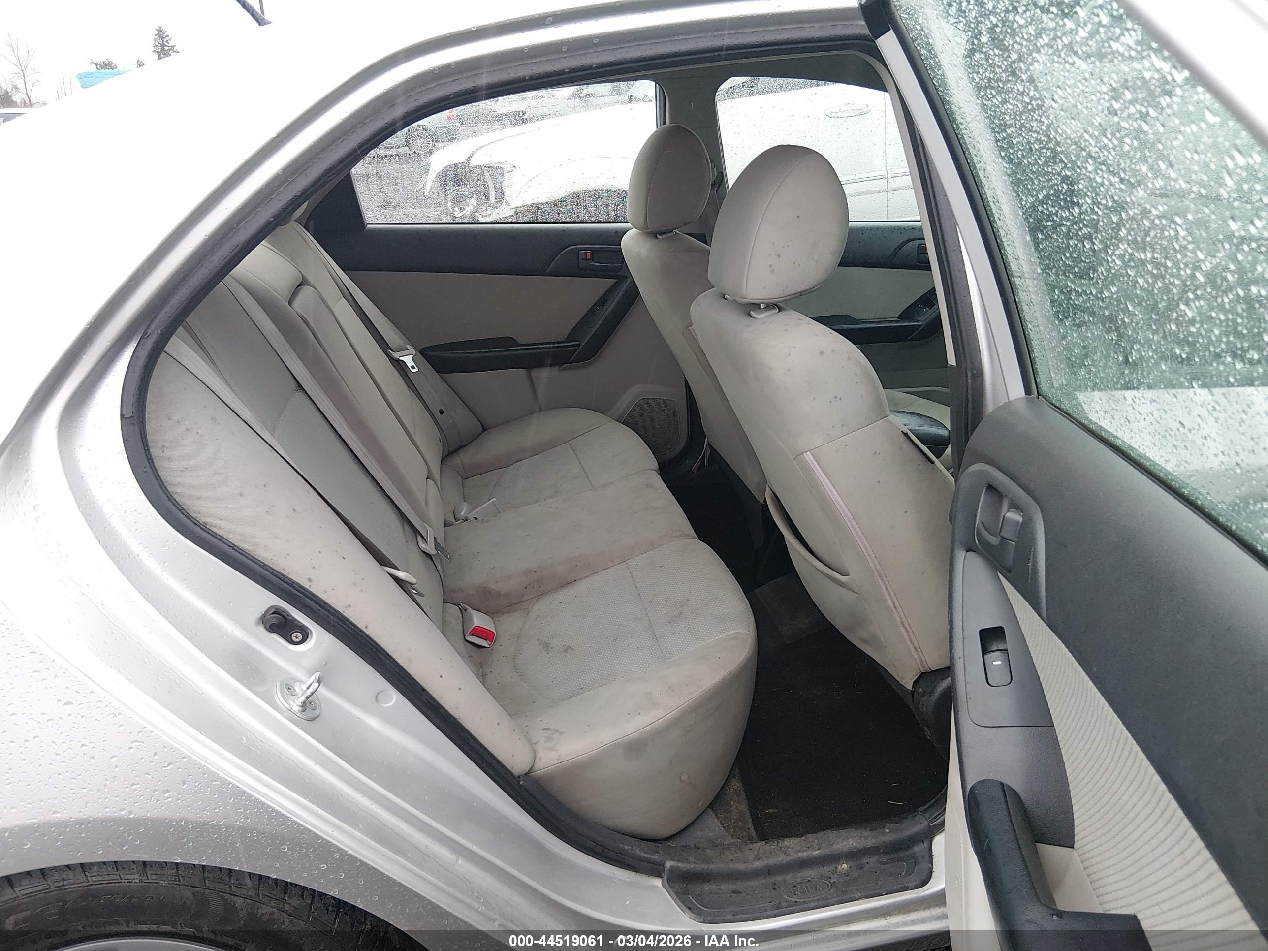 KIA FORTE image 8