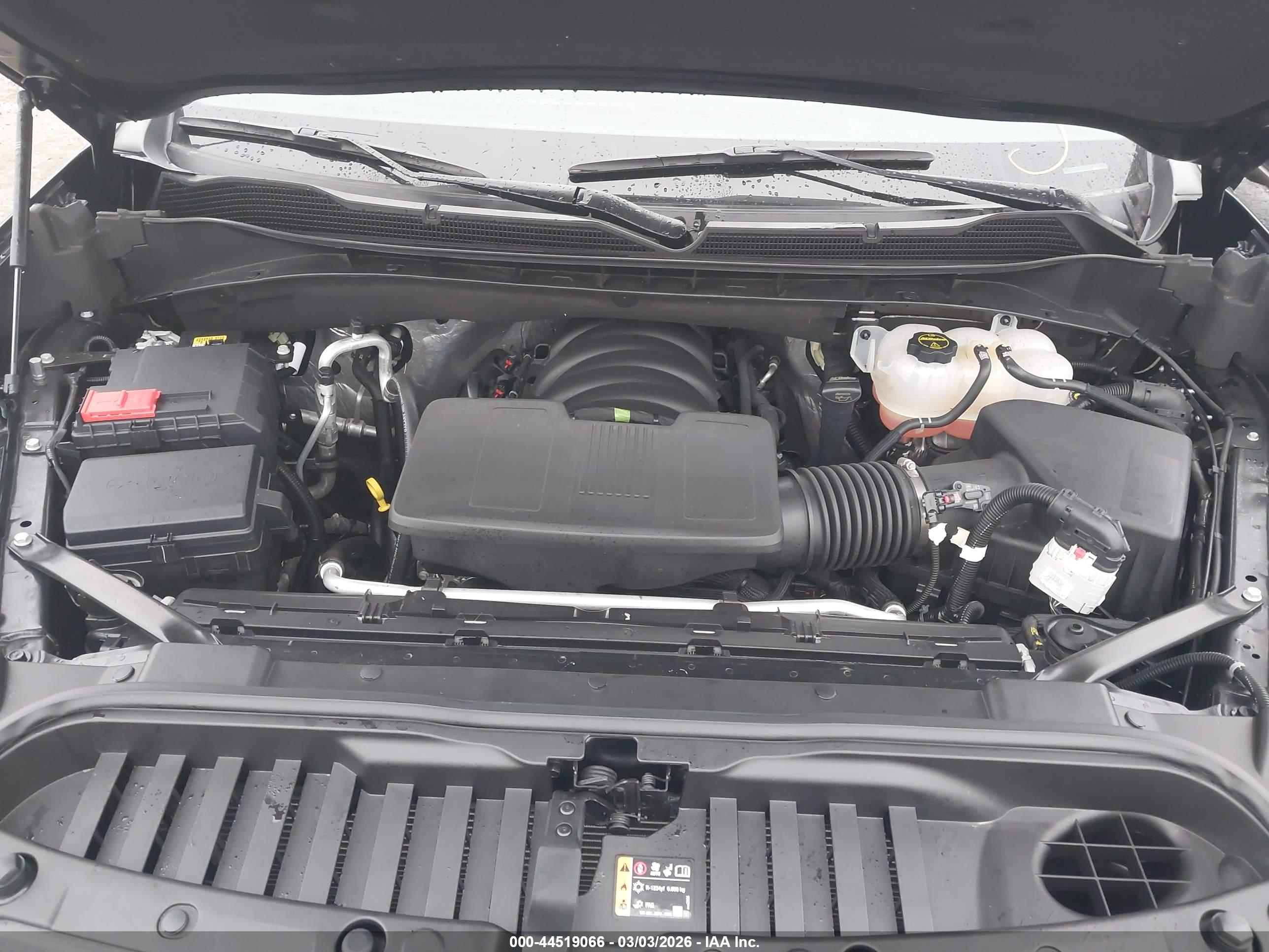 CHEVROLET SILVERADO image 10