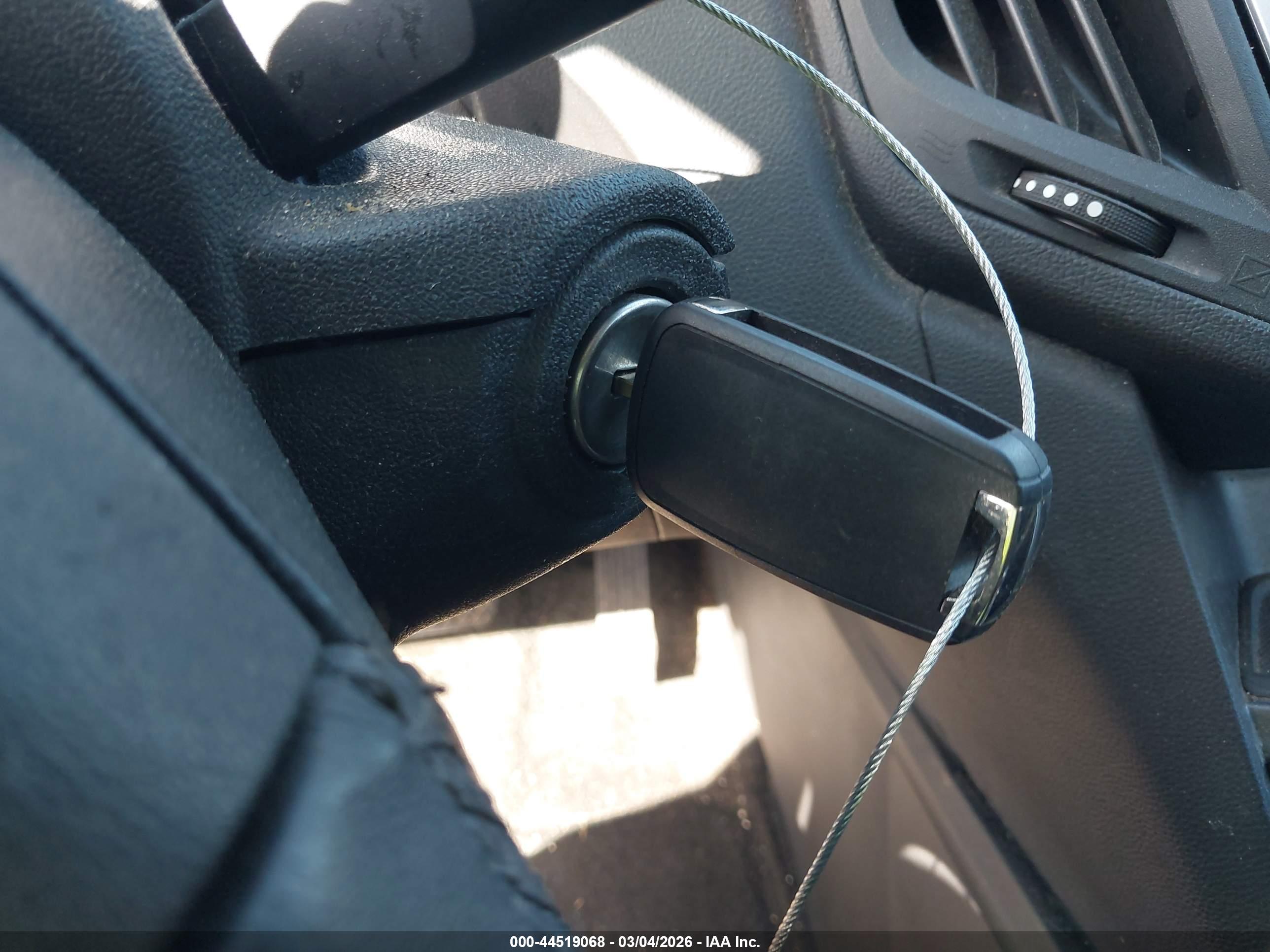 CHEVROLET EQUINOX image 11