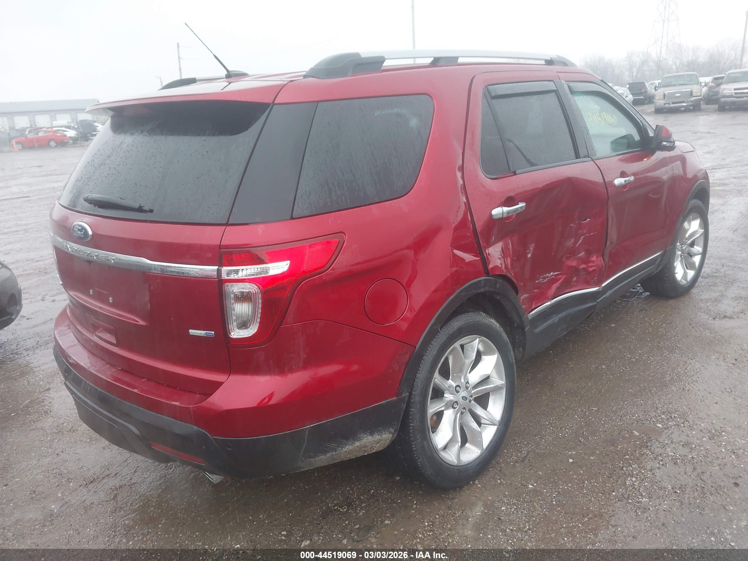 FORD EXPLORER image 4