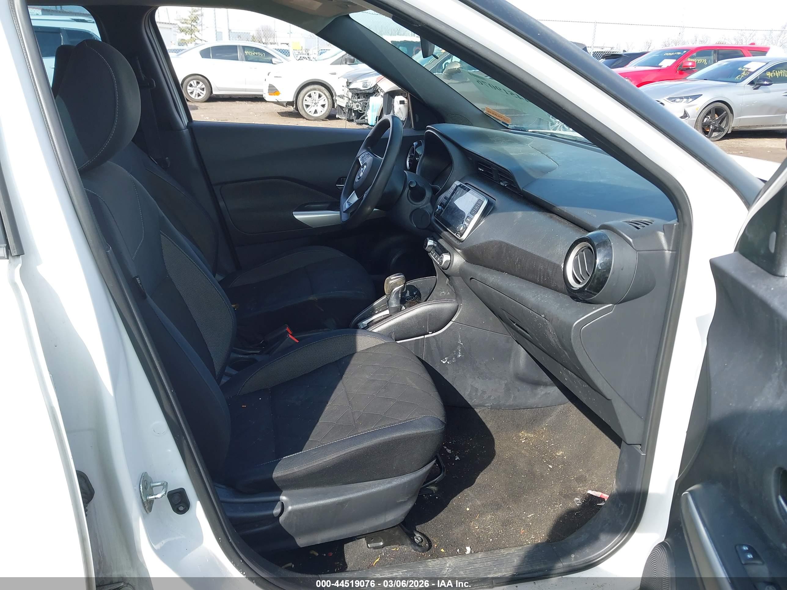 NISSAN KICKS image 5