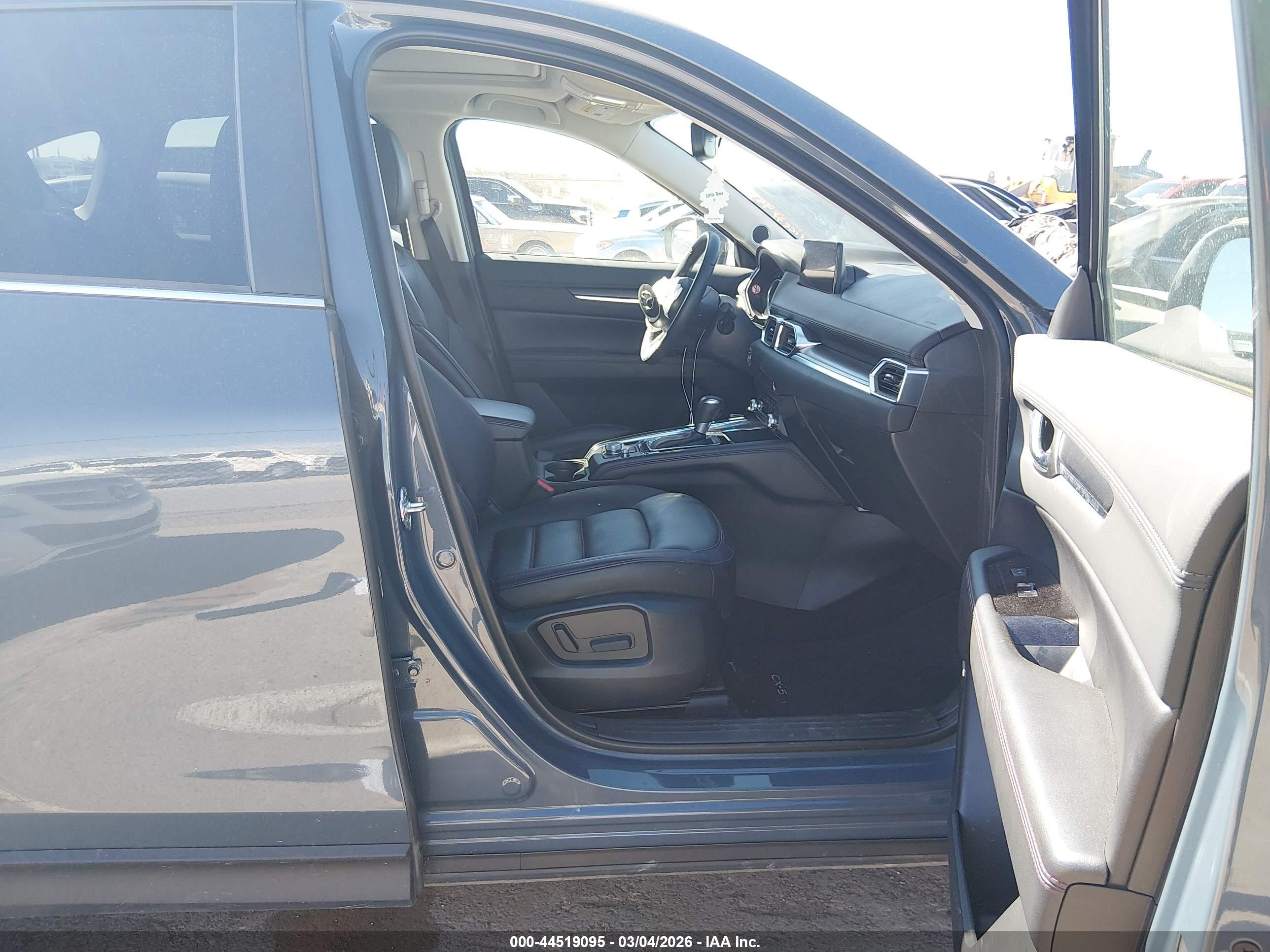 MAZDA CX-5 image 5