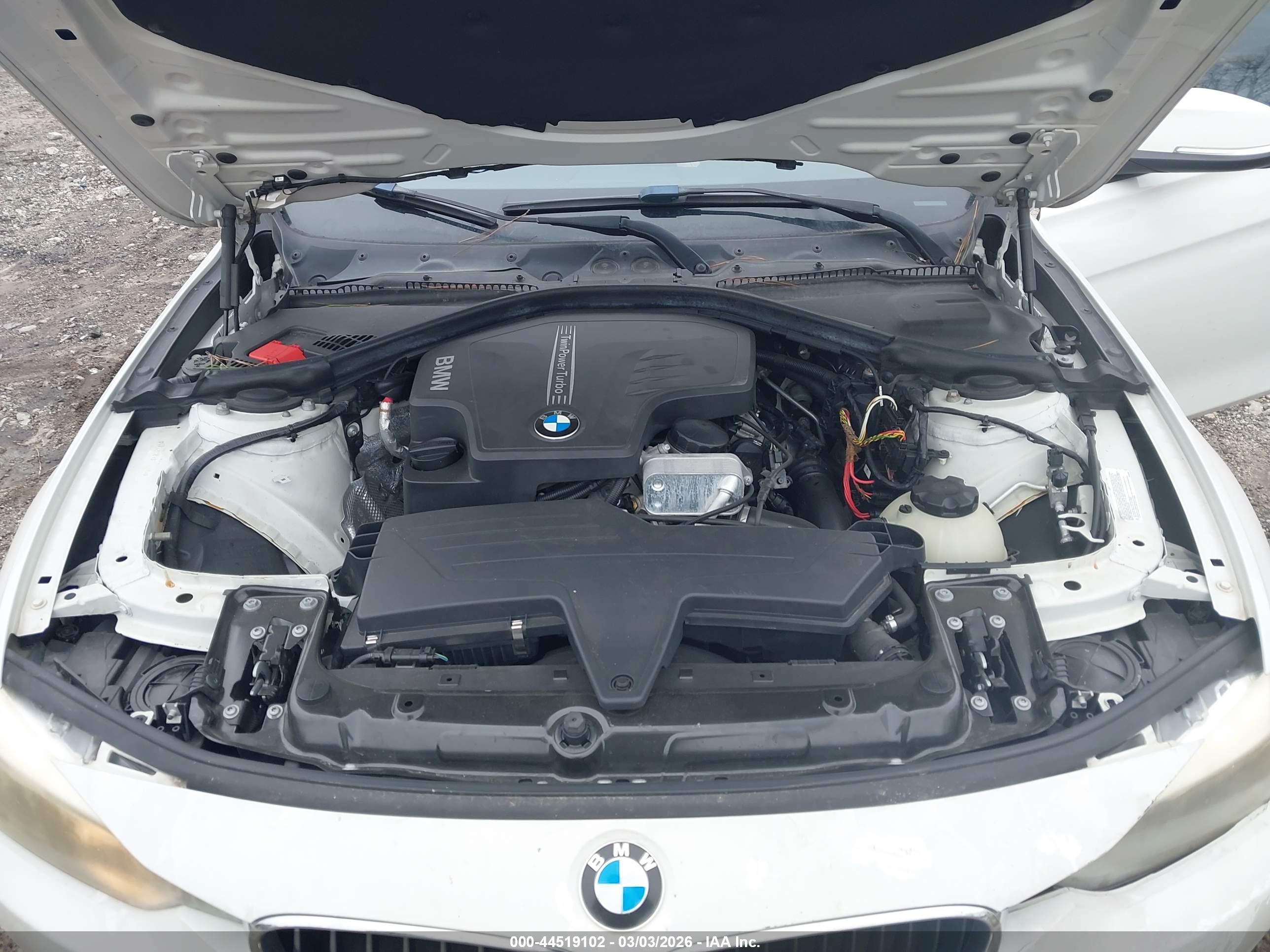 BMW 328I image 10