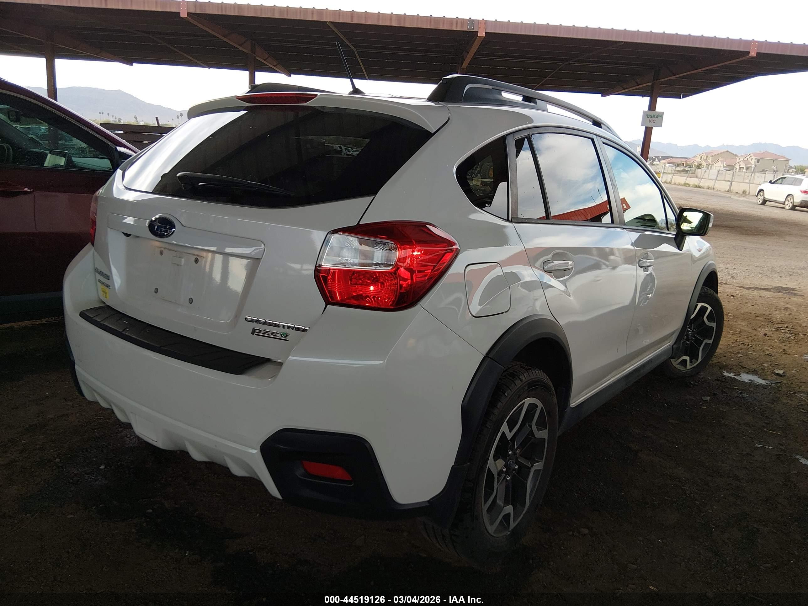 SUBARU CROSSTREK image 4