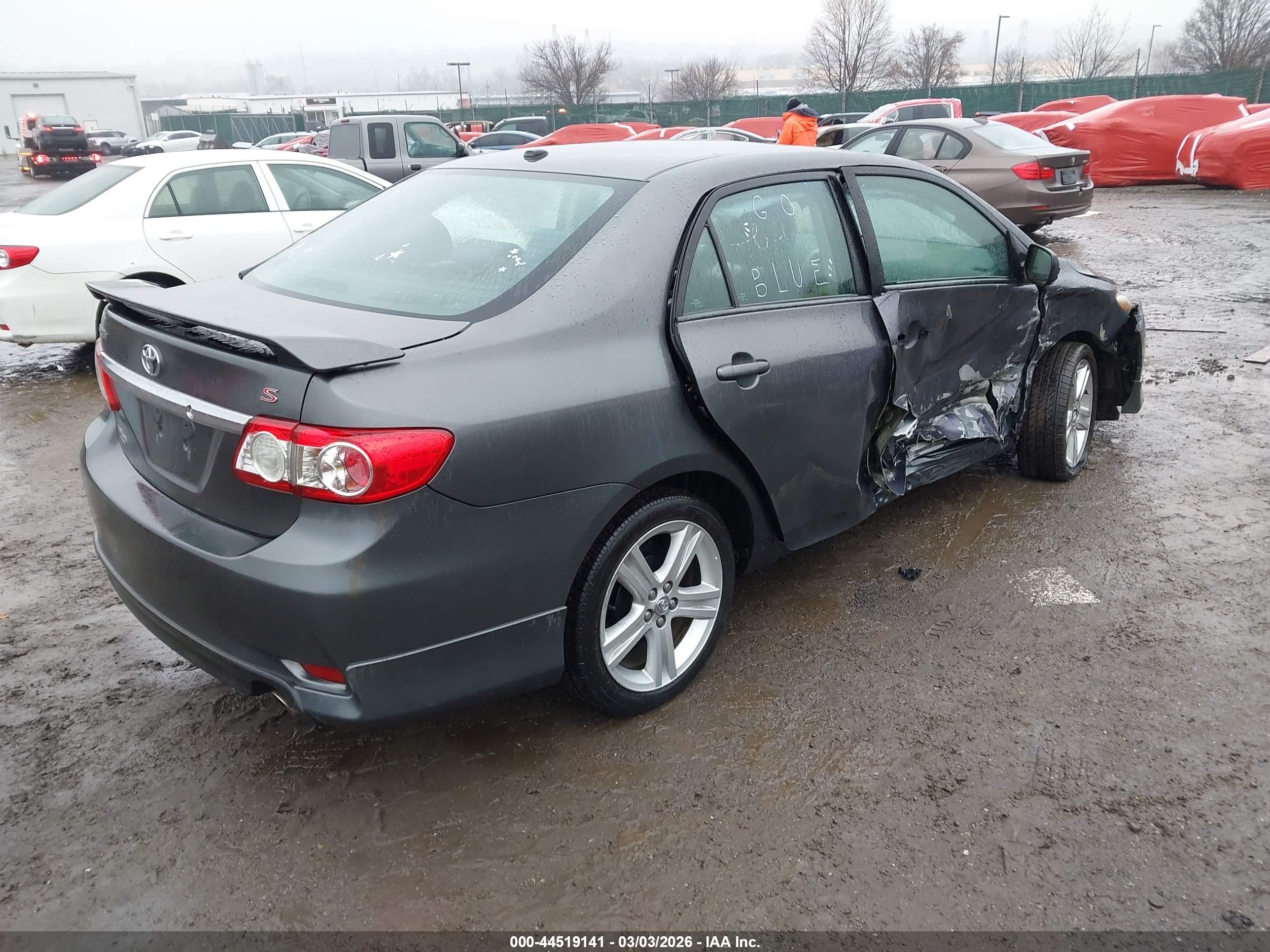 TOYOTA COROLLA image 4