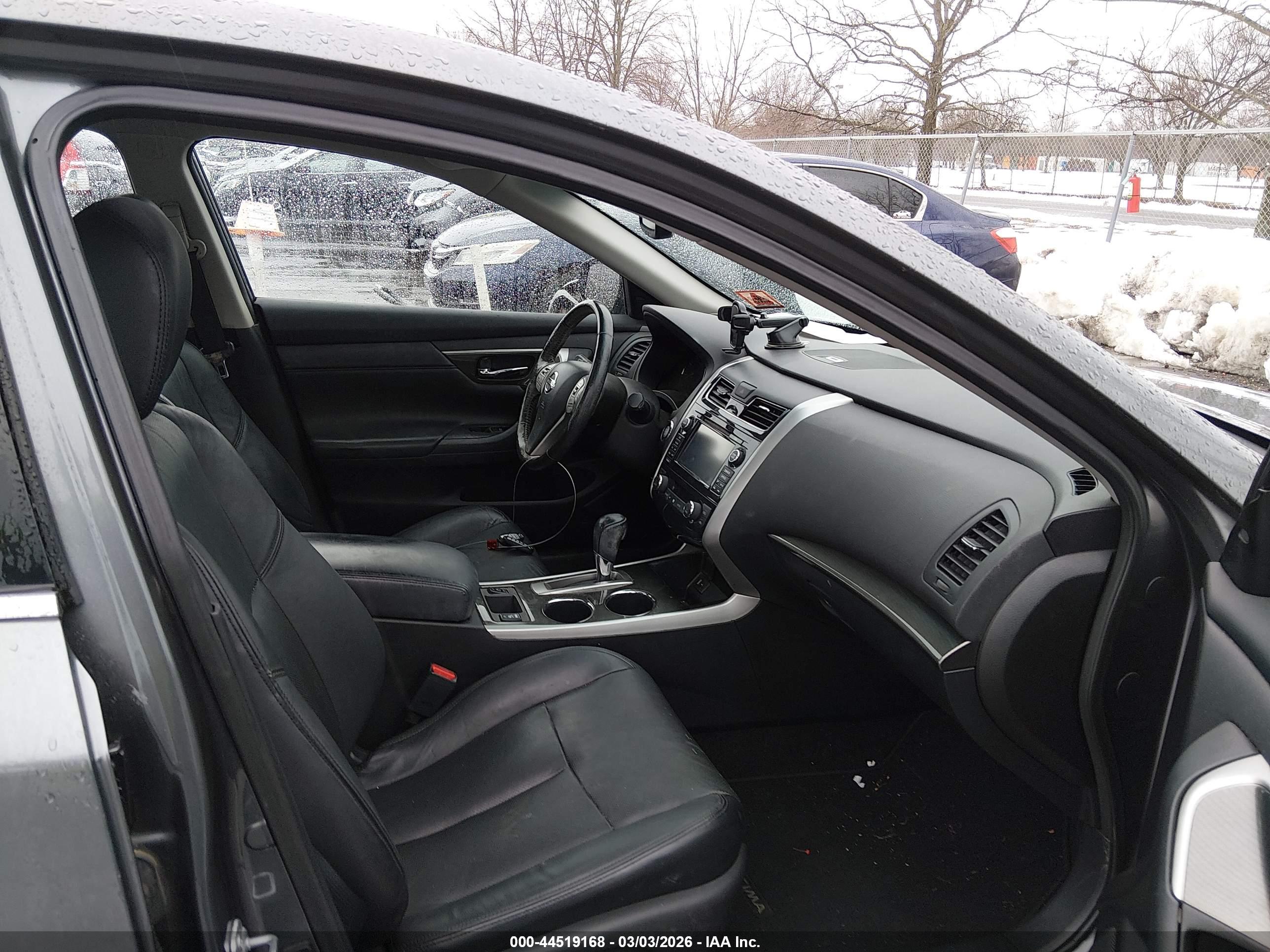 NISSAN ALTIMA image 5