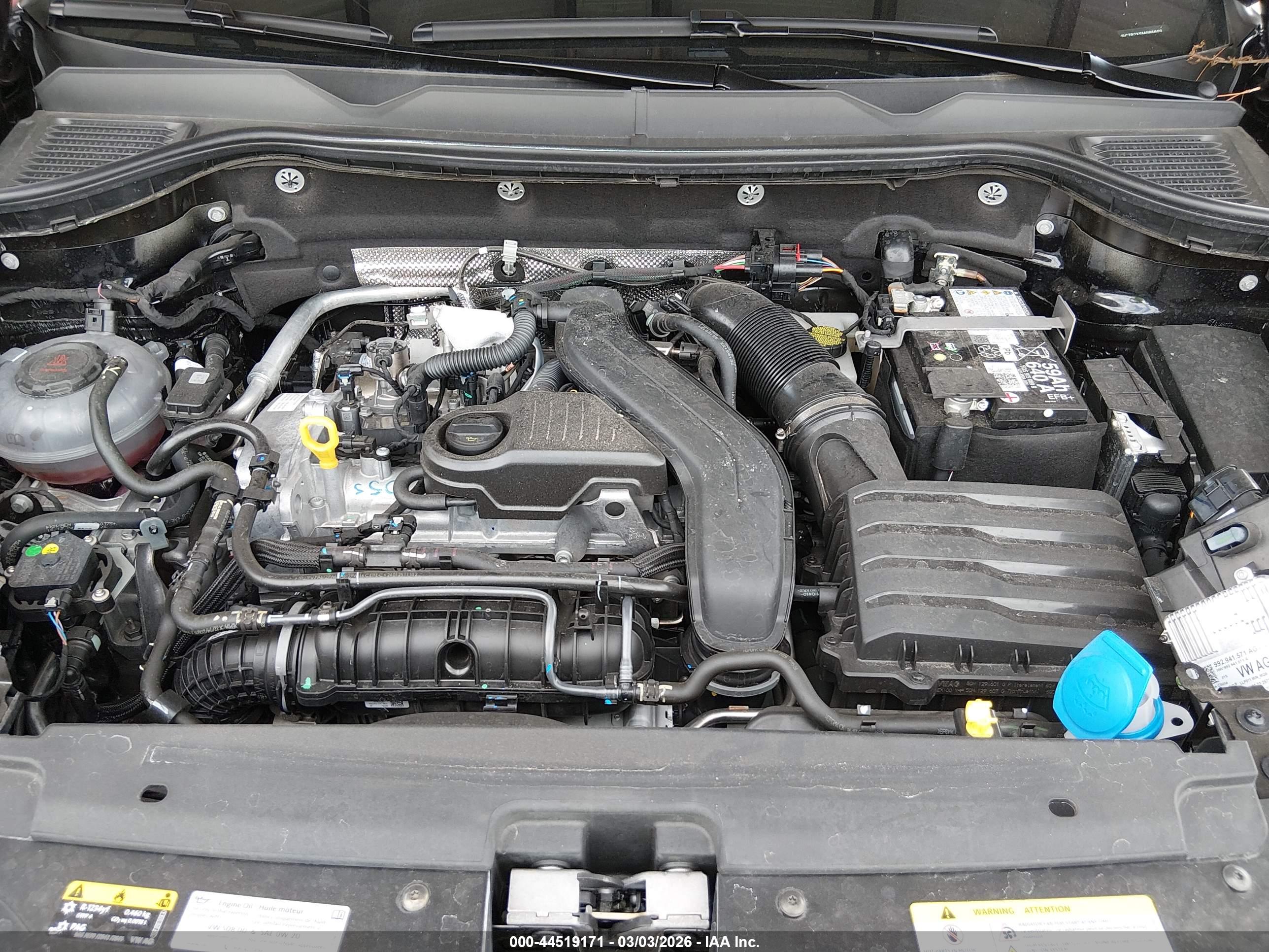 VOLKSWAGEN TAOS image 10