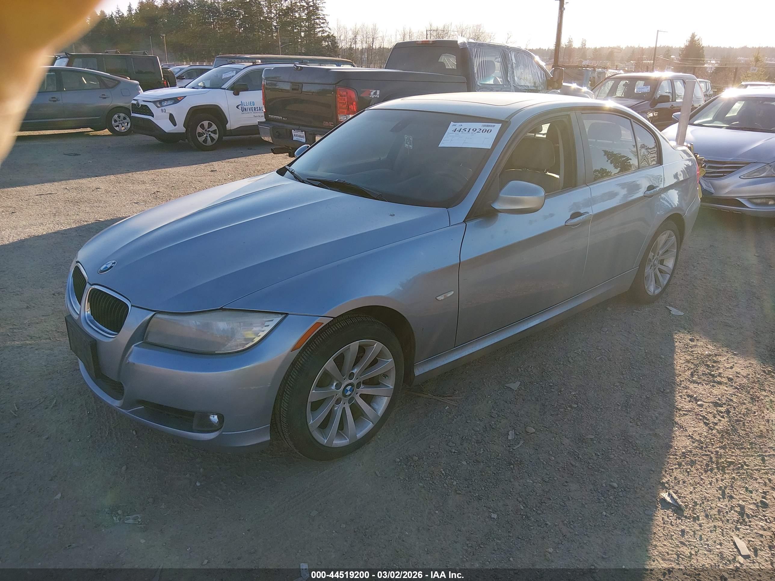 BMW 328I image 2