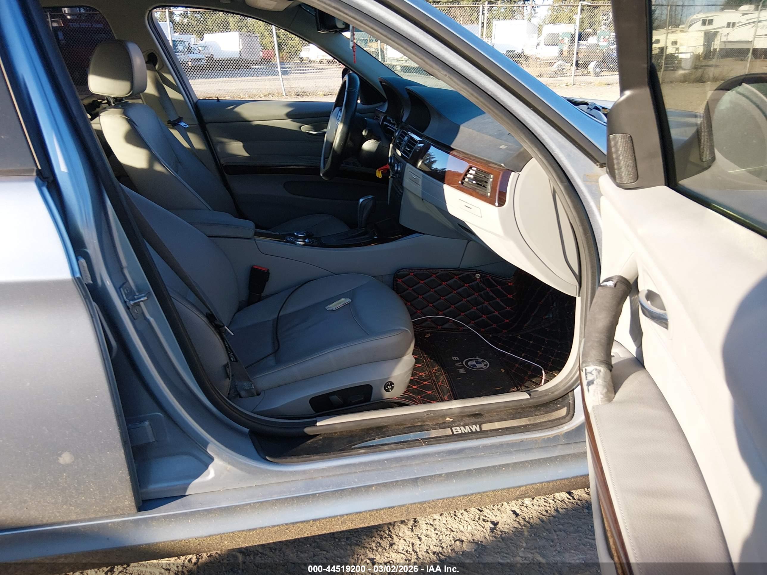 BMW 328I image 5