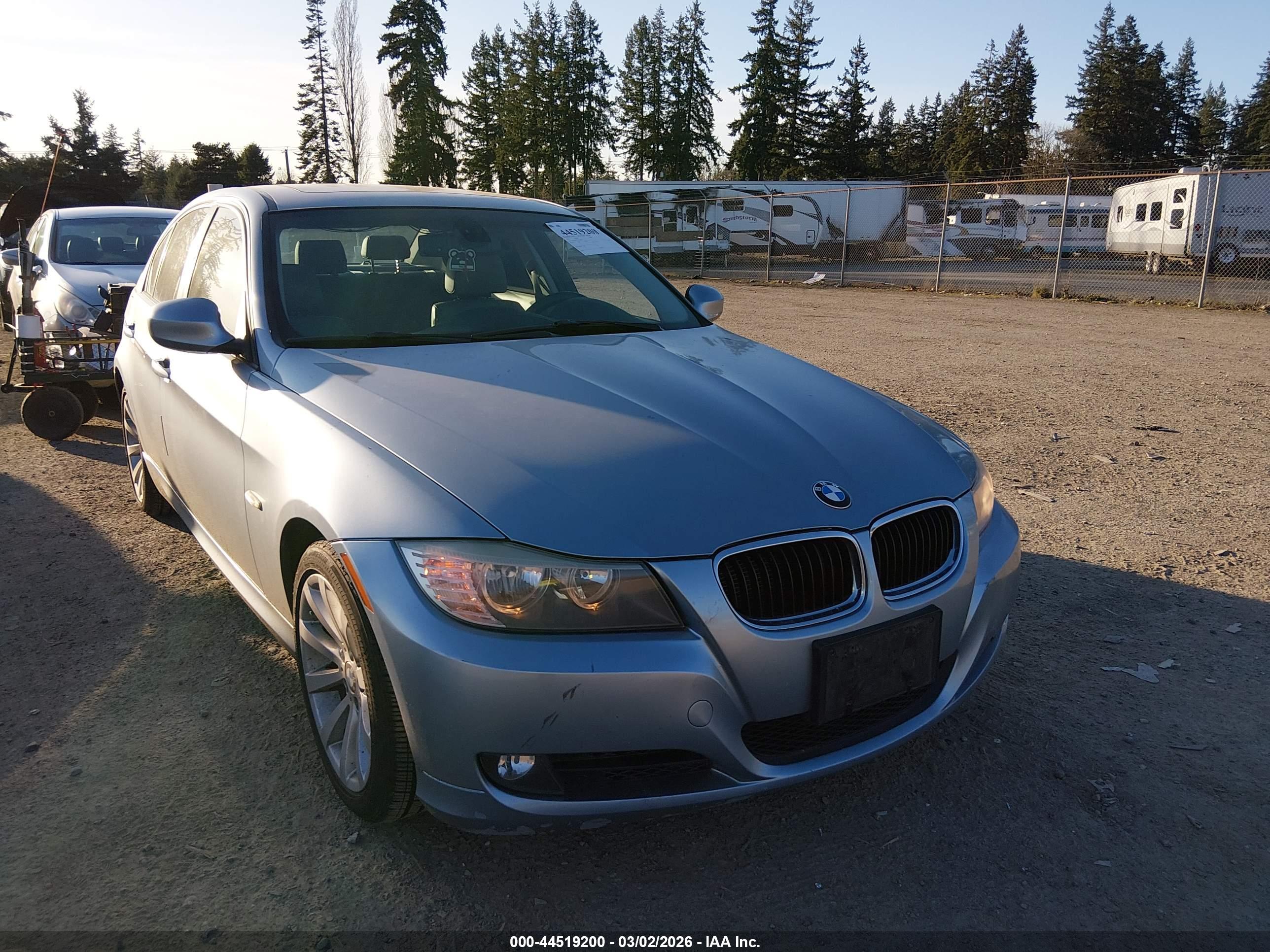 BMW 328I image 6
