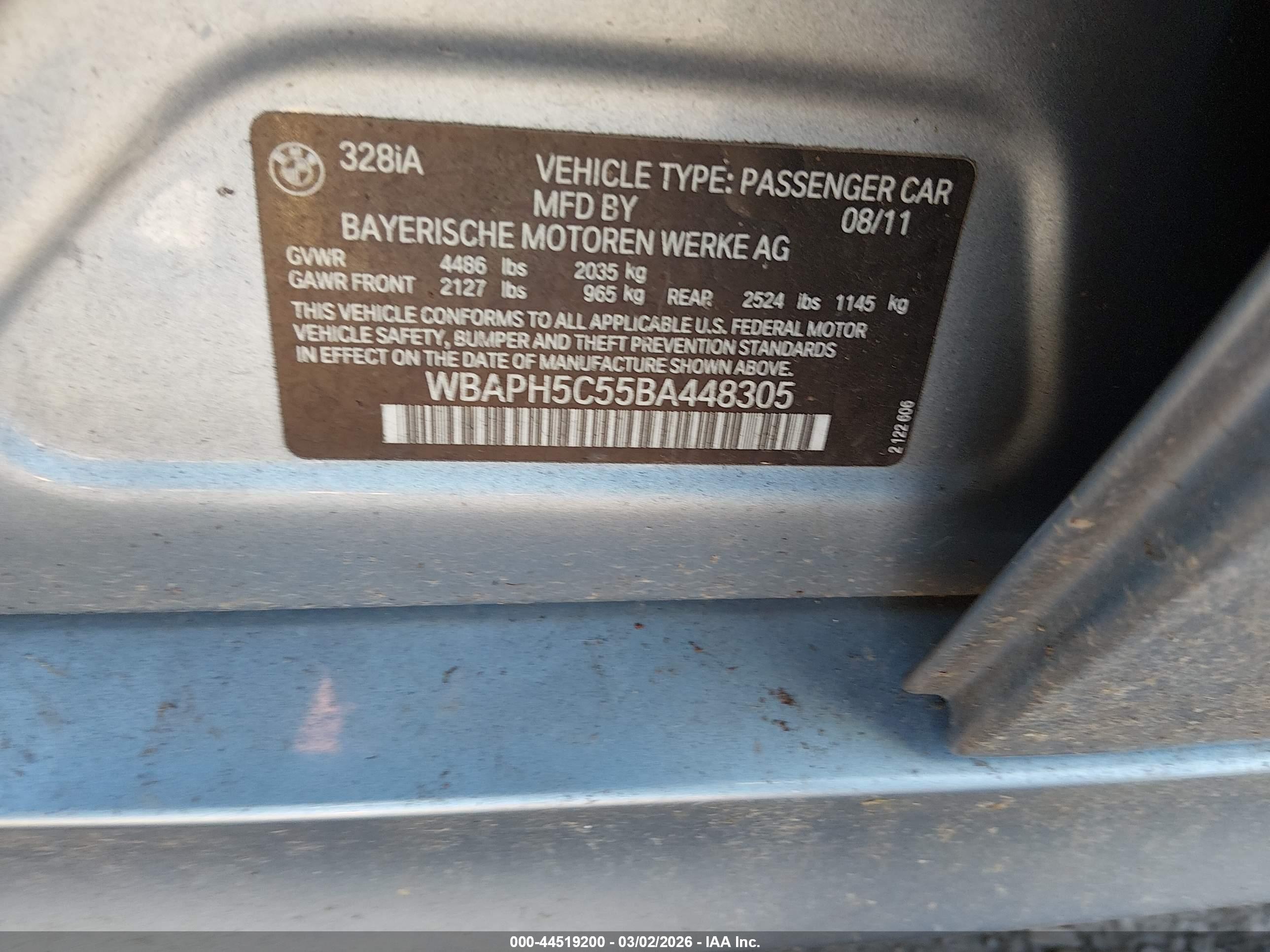 BMW 328I image 9