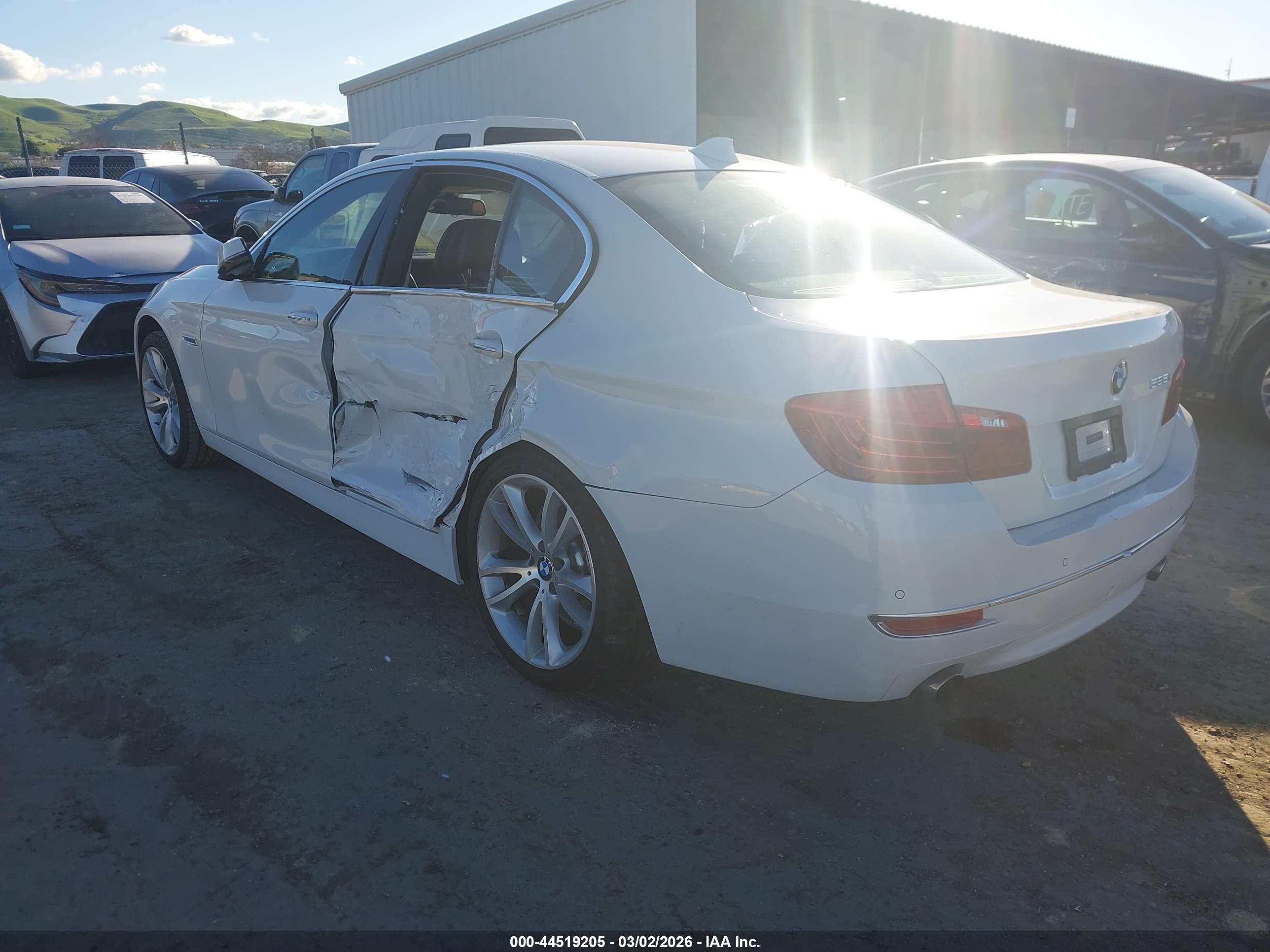 BMW 535I image 3