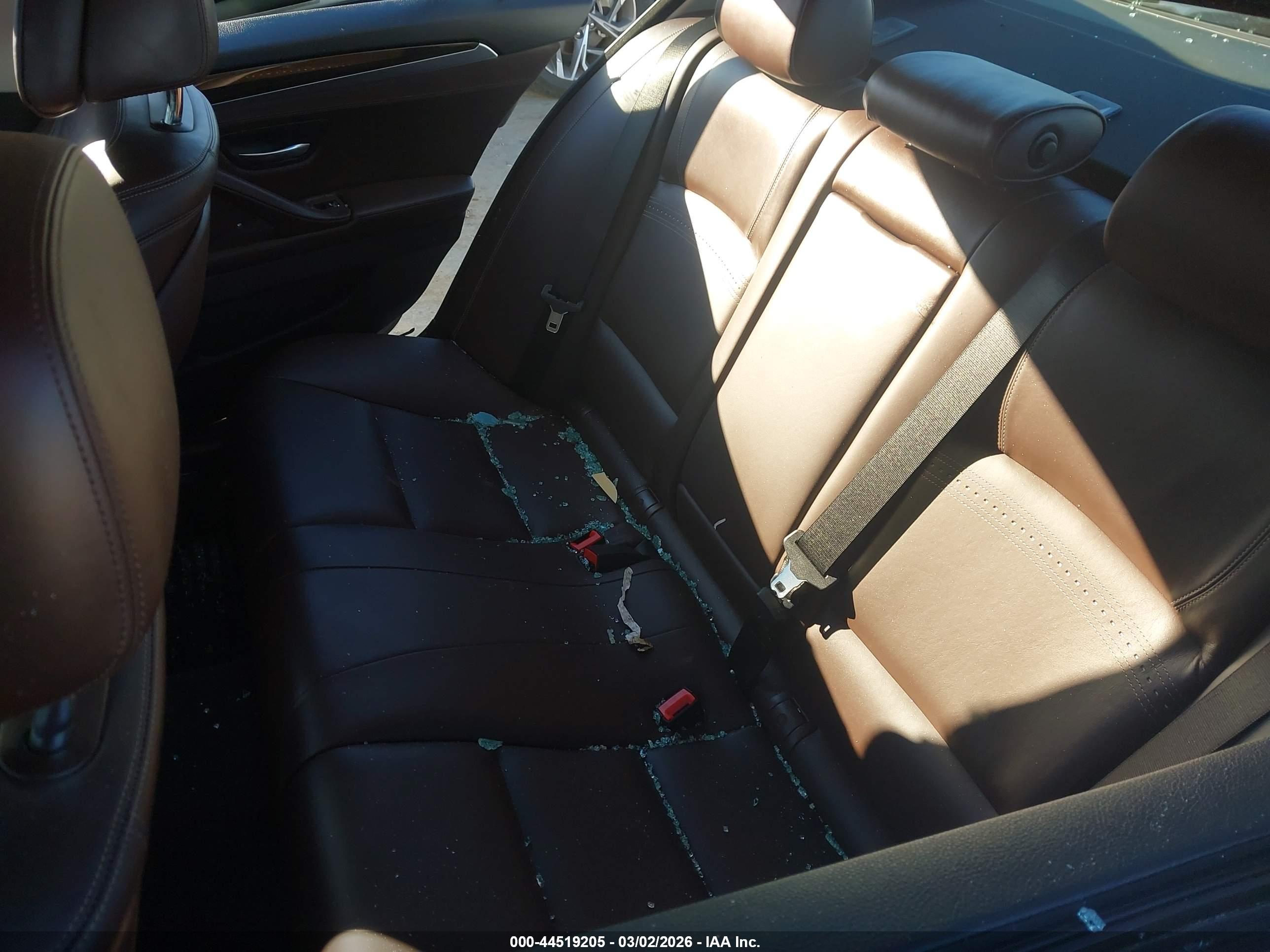 BMW 535I image 8