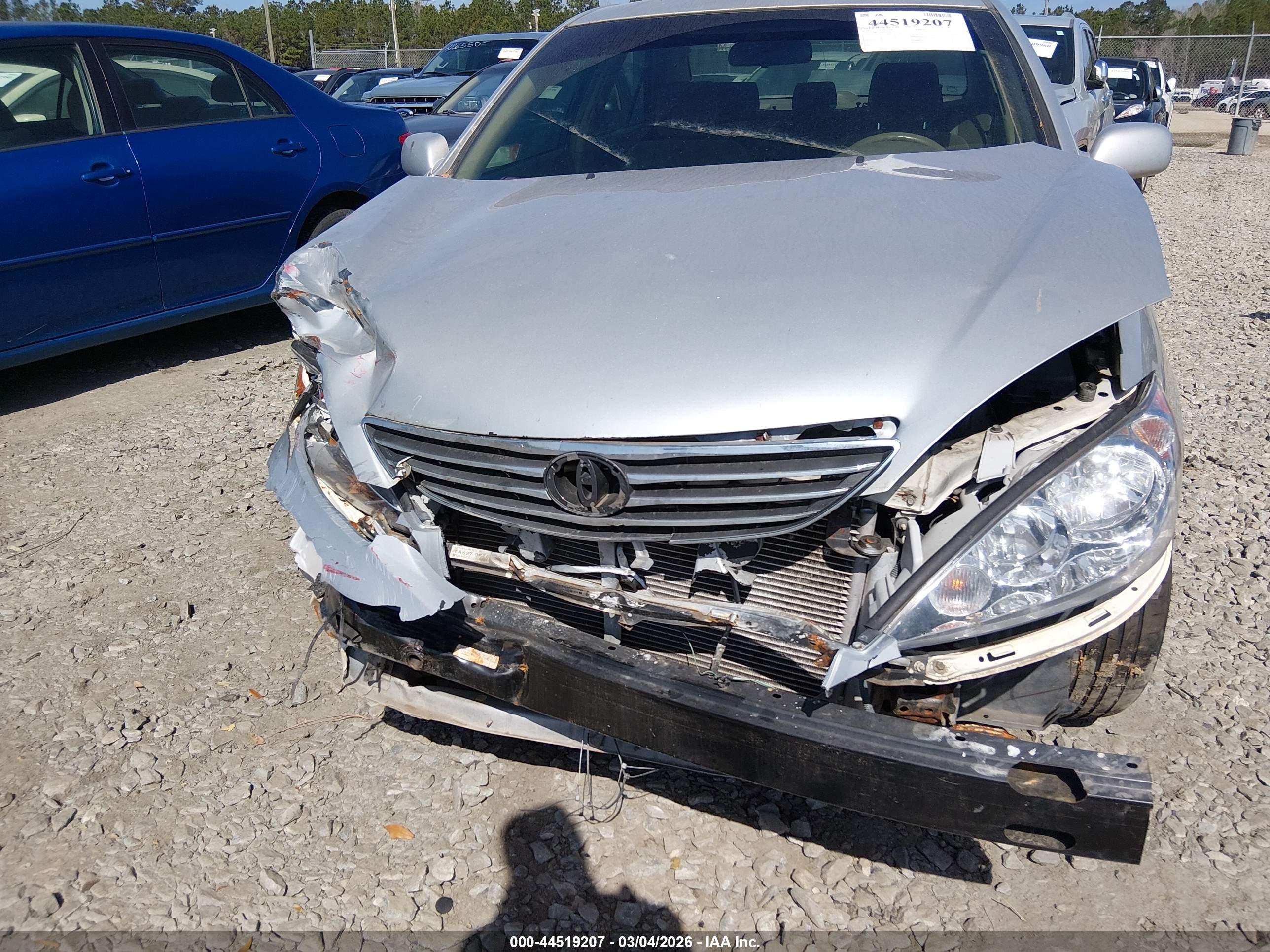TOYOTA CAMRY image 6