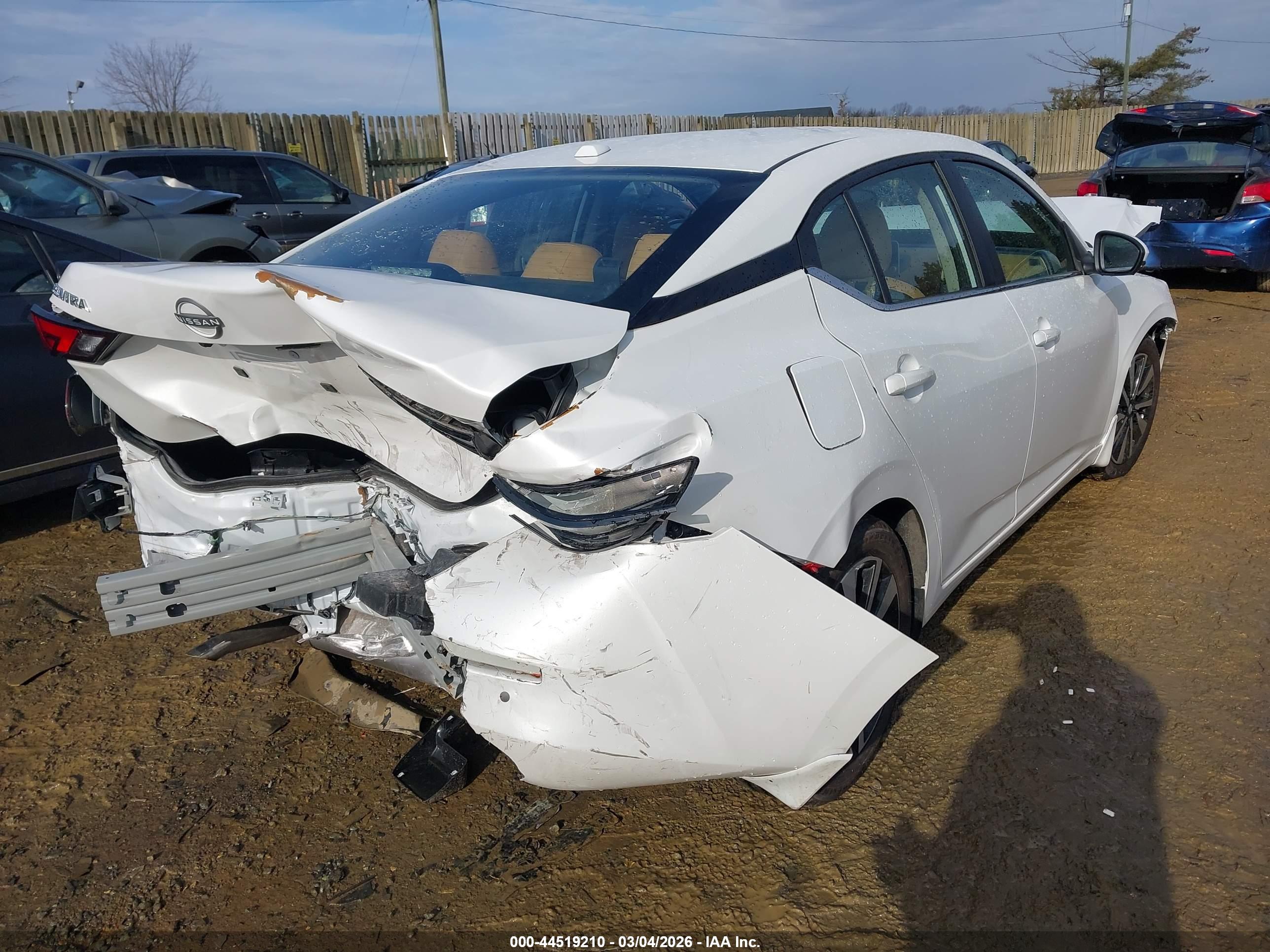 NISSAN SENTRA image 4