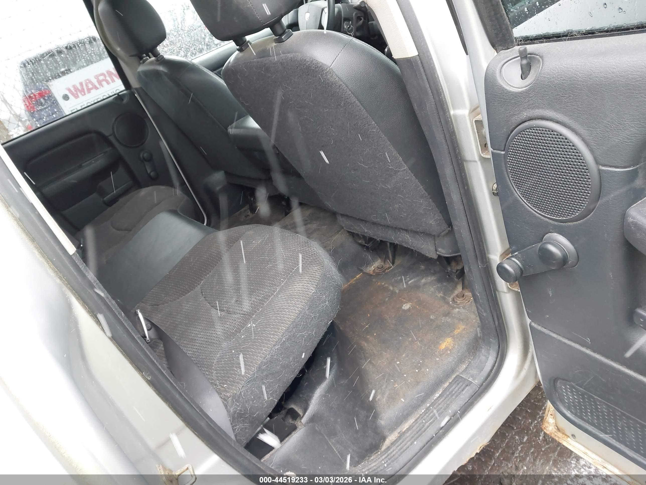 DODGE RAM image 8
