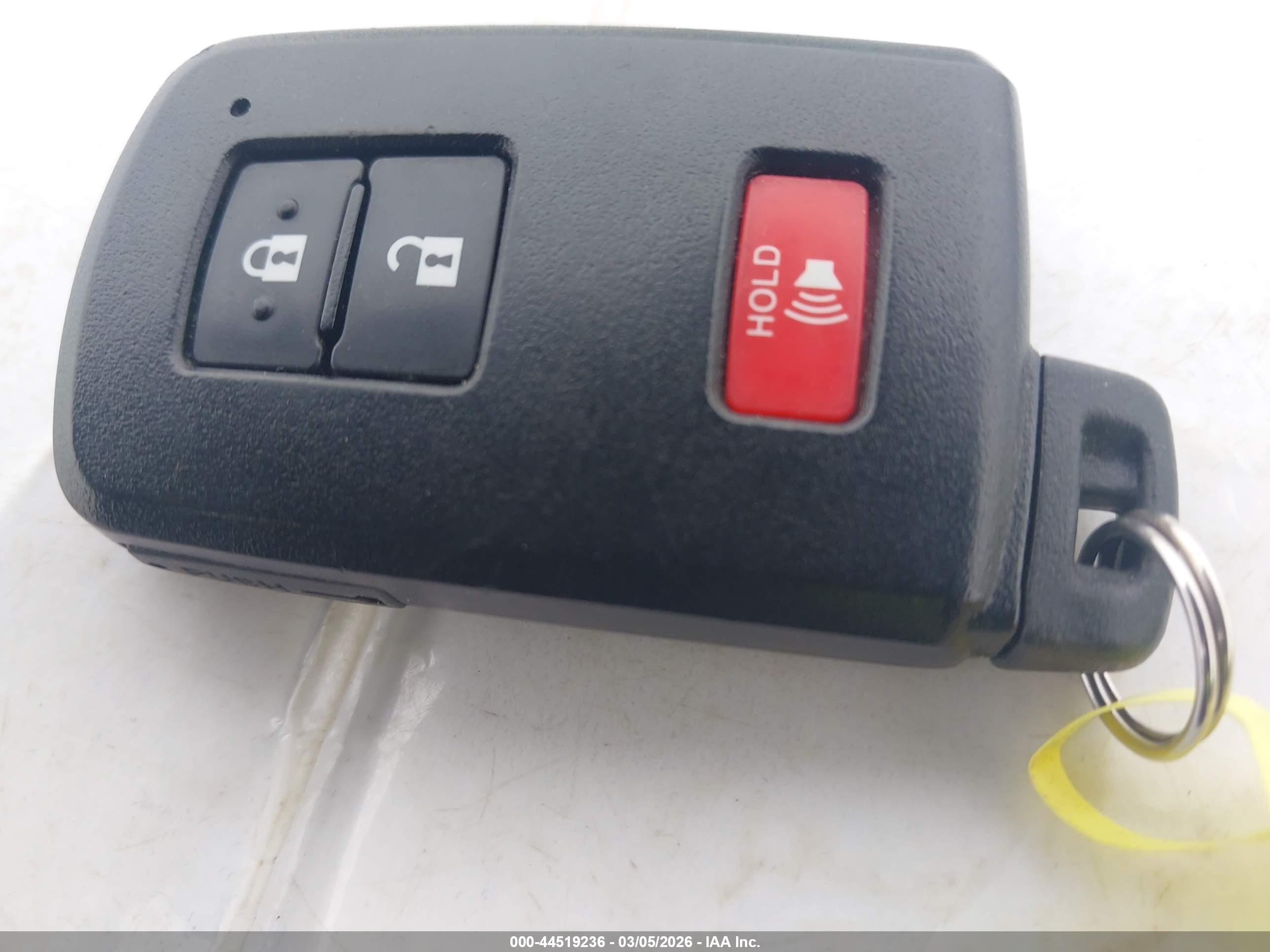TOYOTA 4RUNNER image 11