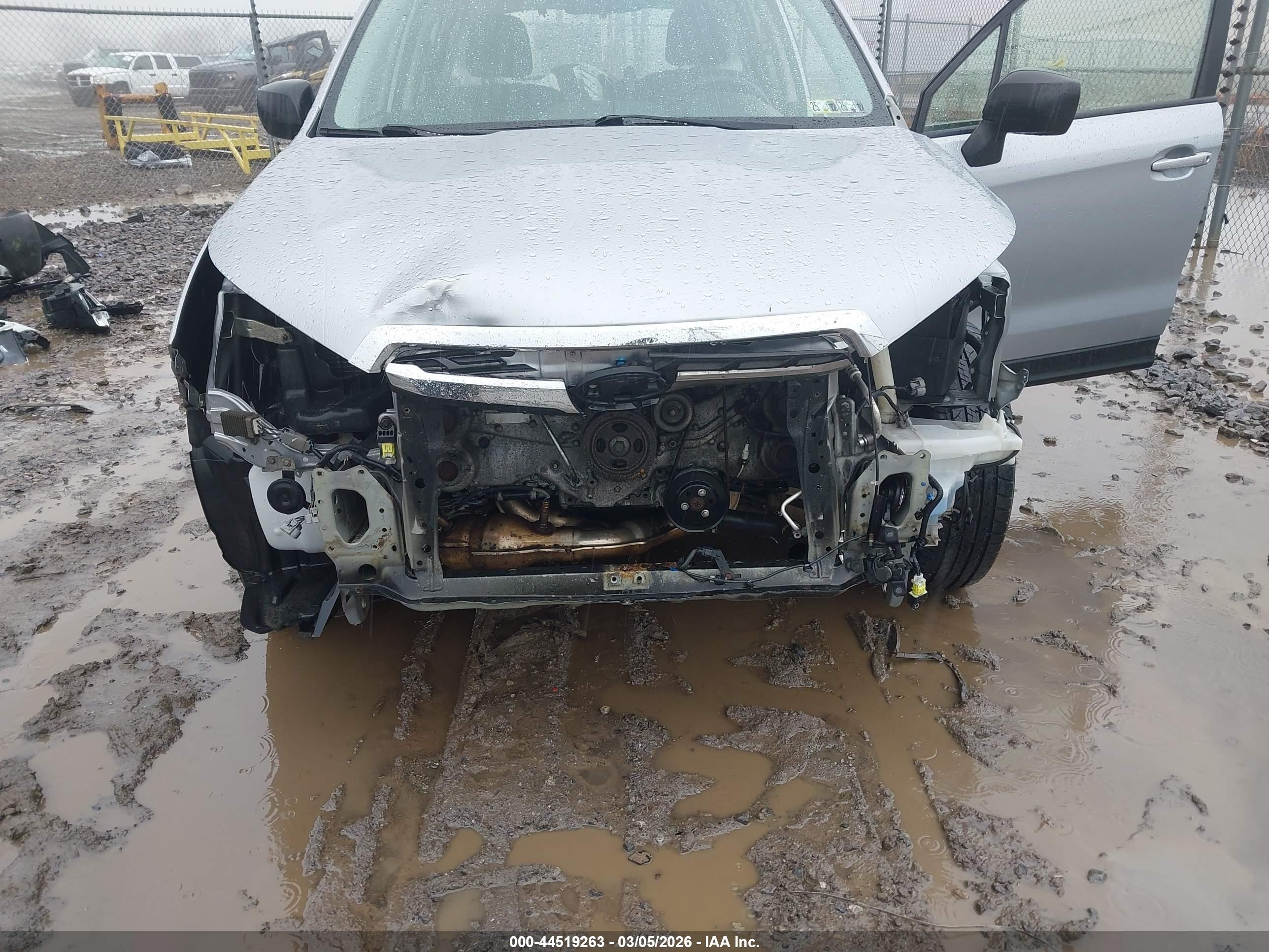 SUBARU FORESTER image 6