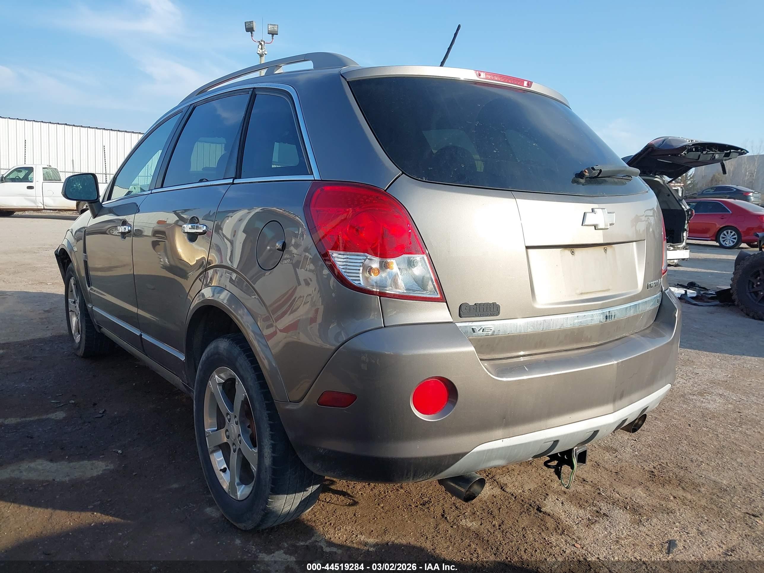 CHEVROLET CAPTIVA image 3