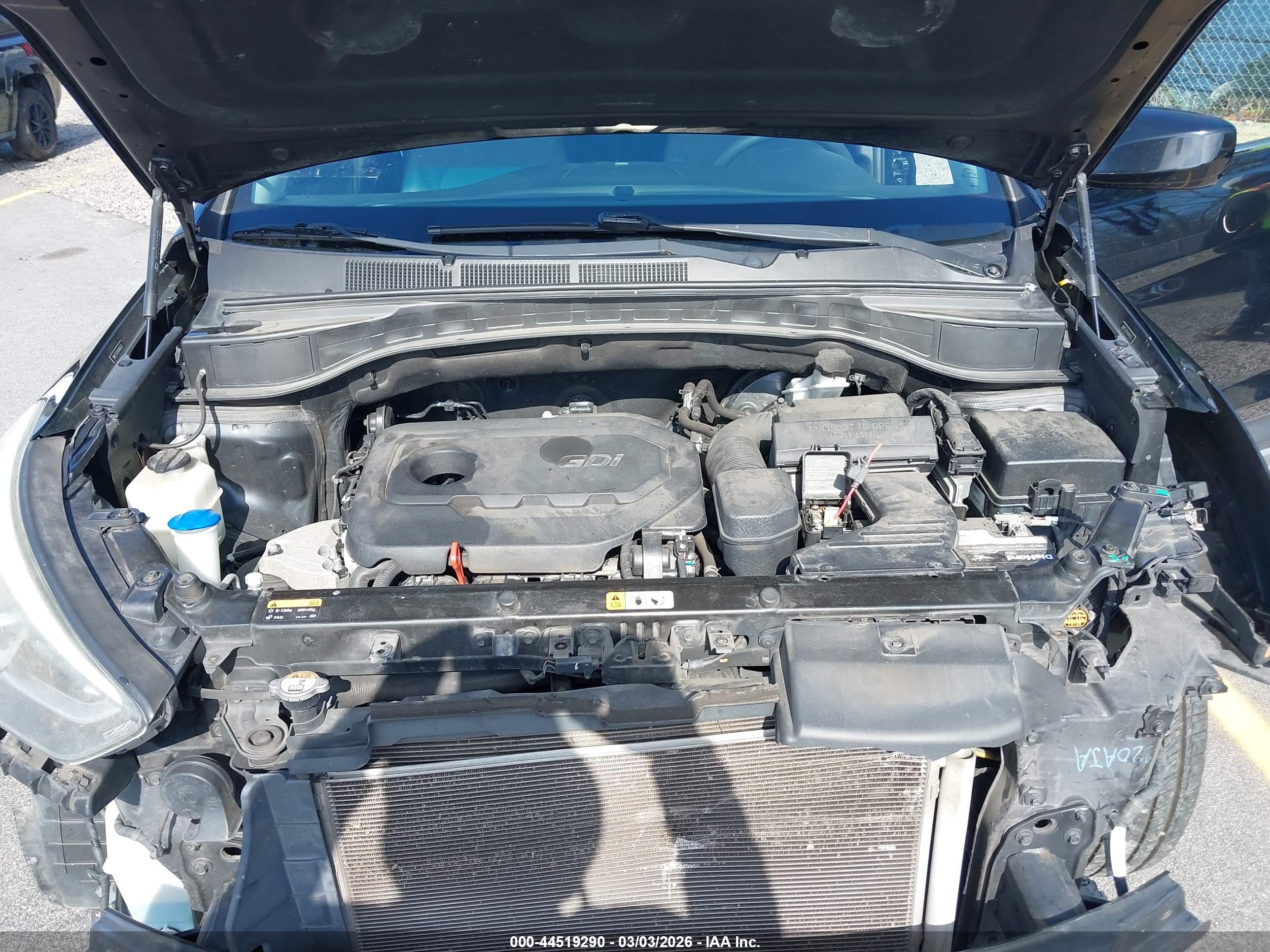 HYUNDAI SANTA image 10
