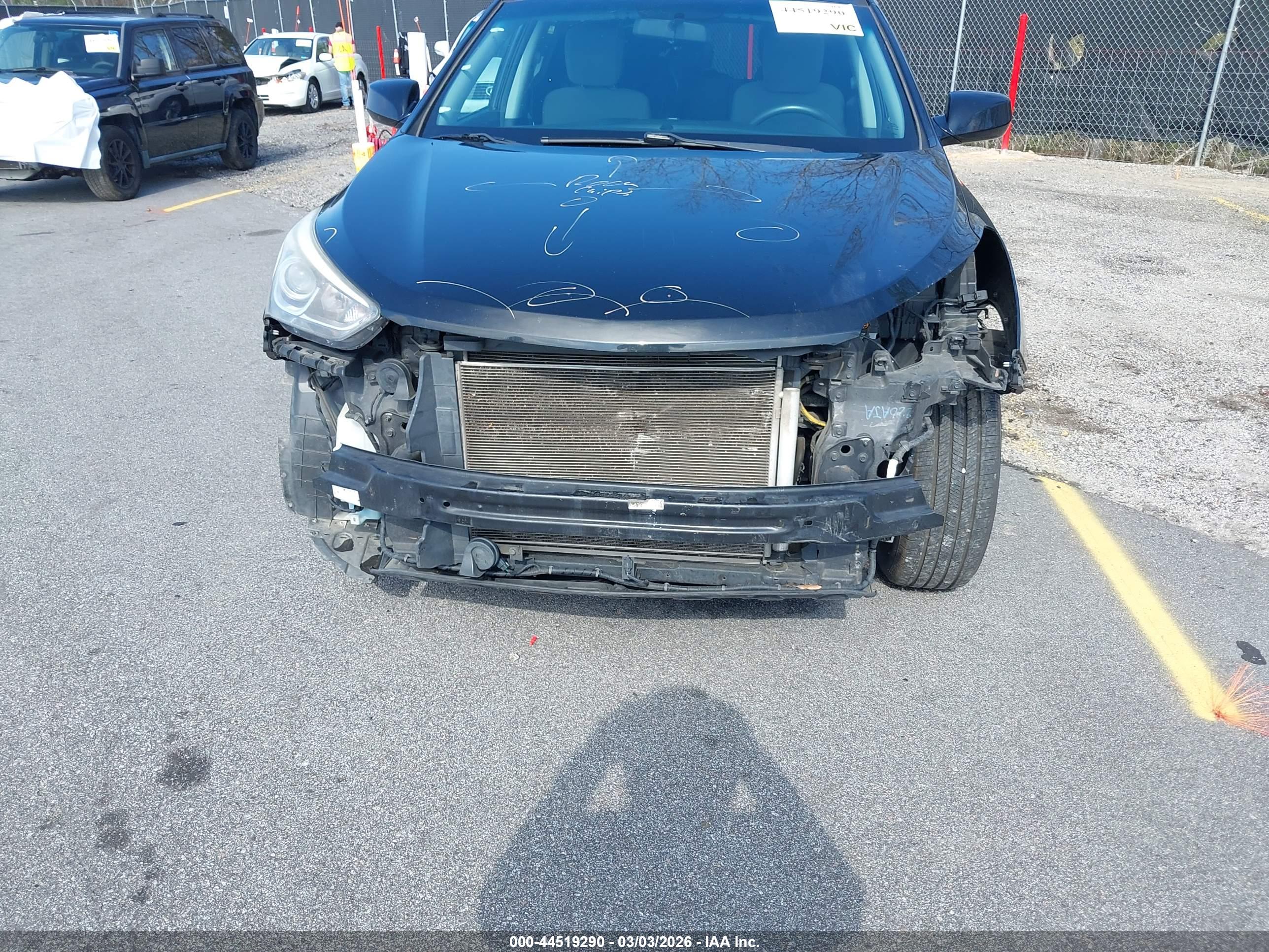 HYUNDAI SANTA image 6