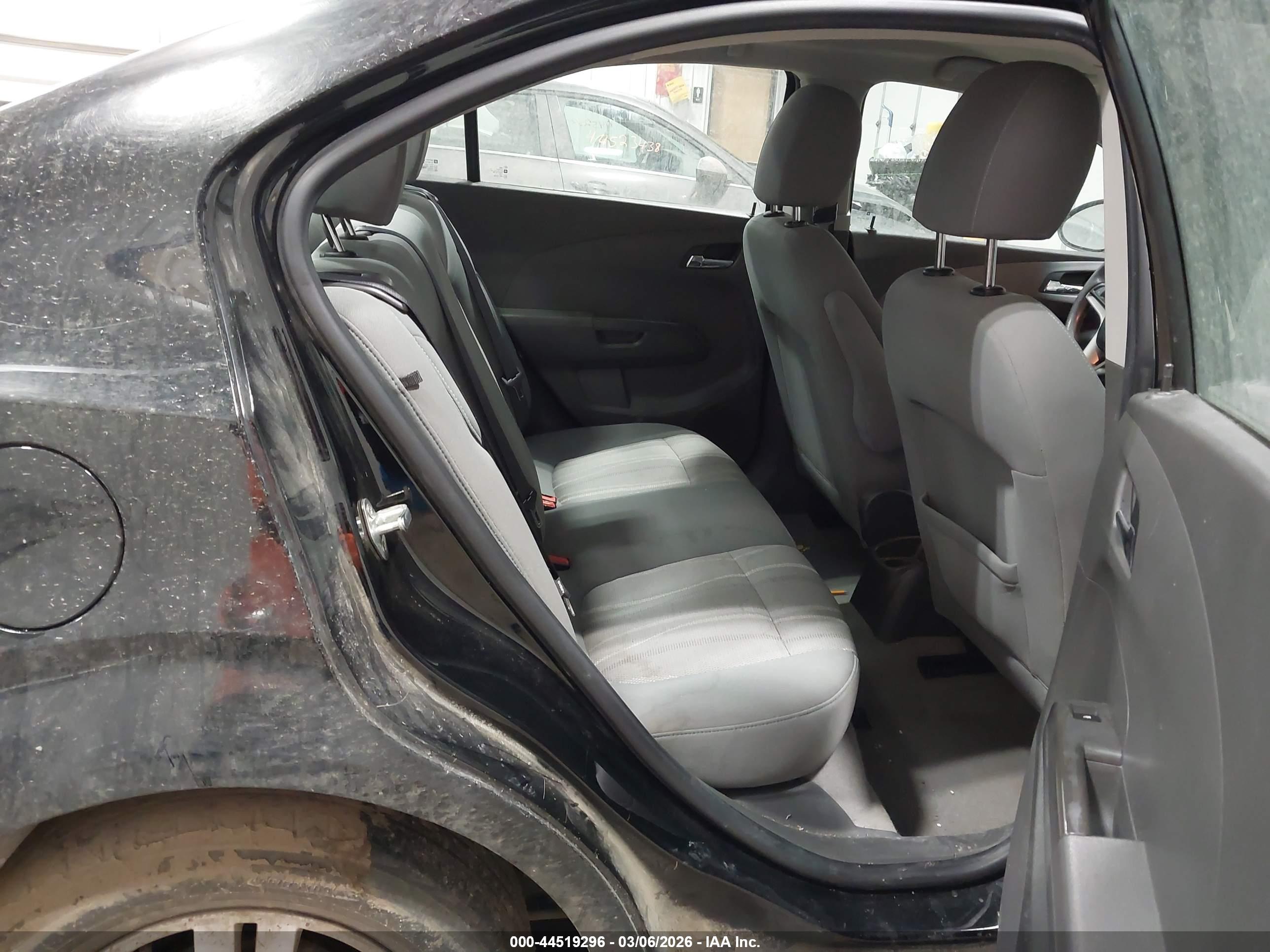CHEVROLET SONIC image 8