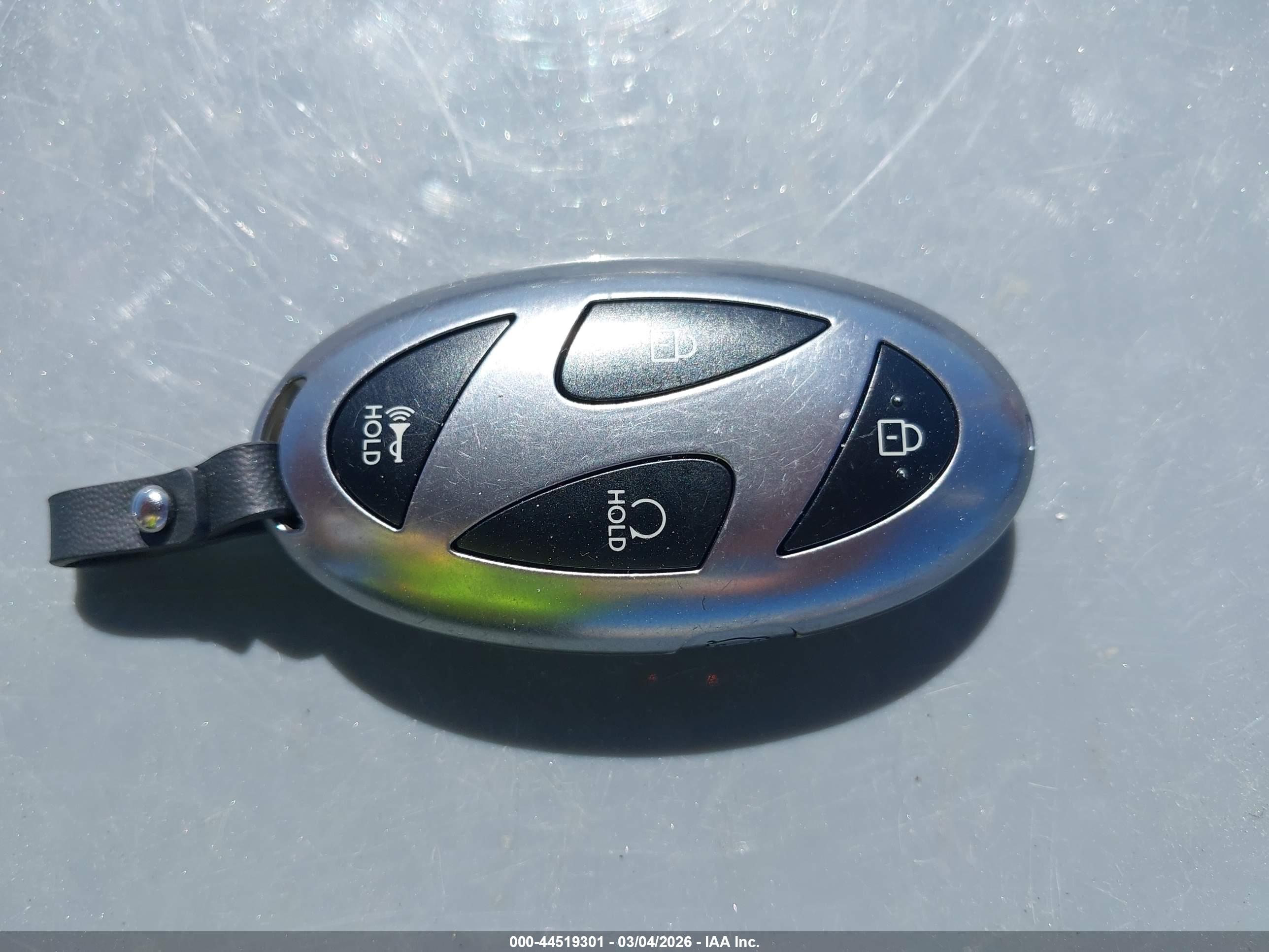HYUNDAI ELANTRA image 11