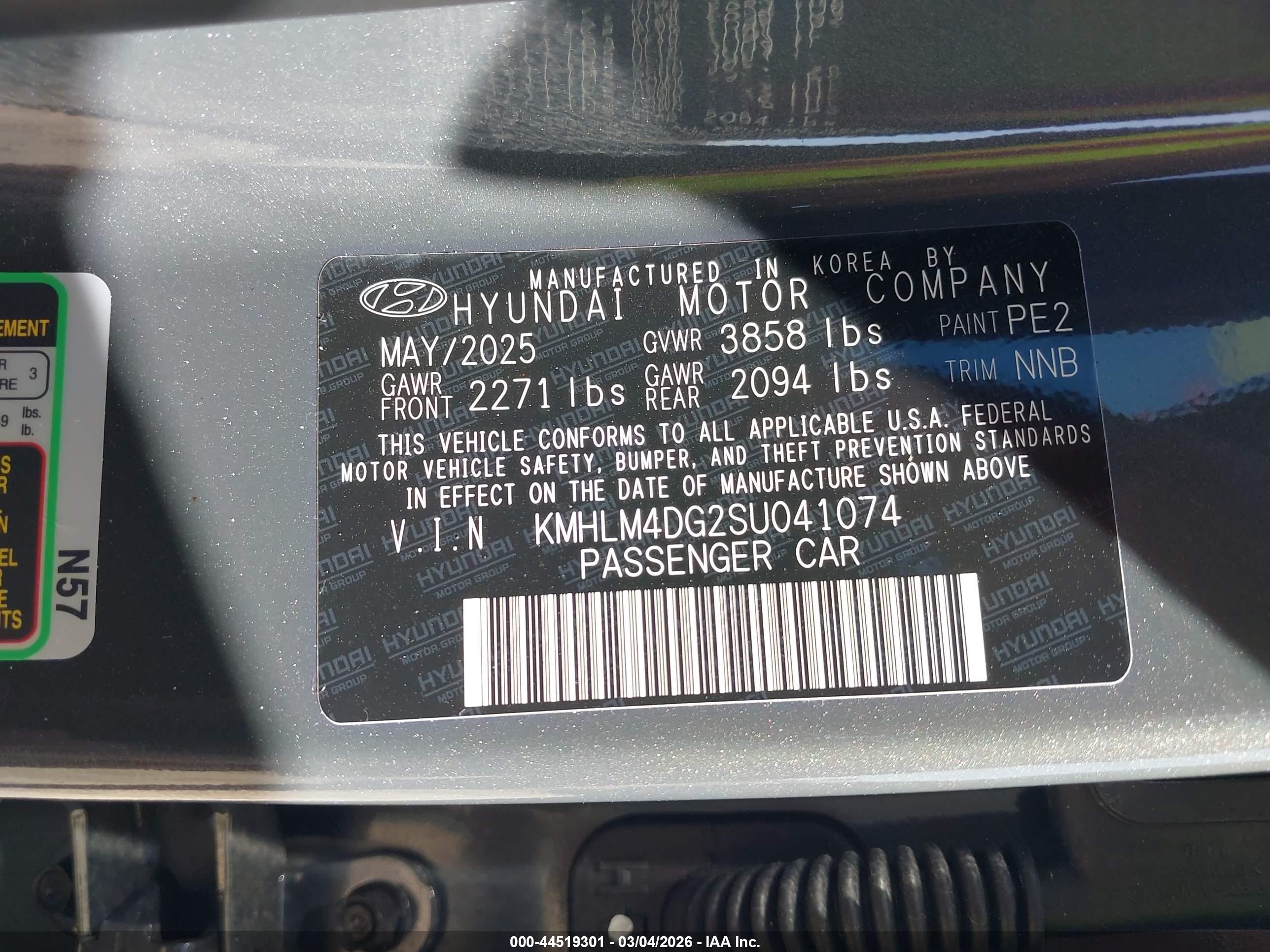 HYUNDAI ELANTRA image 9