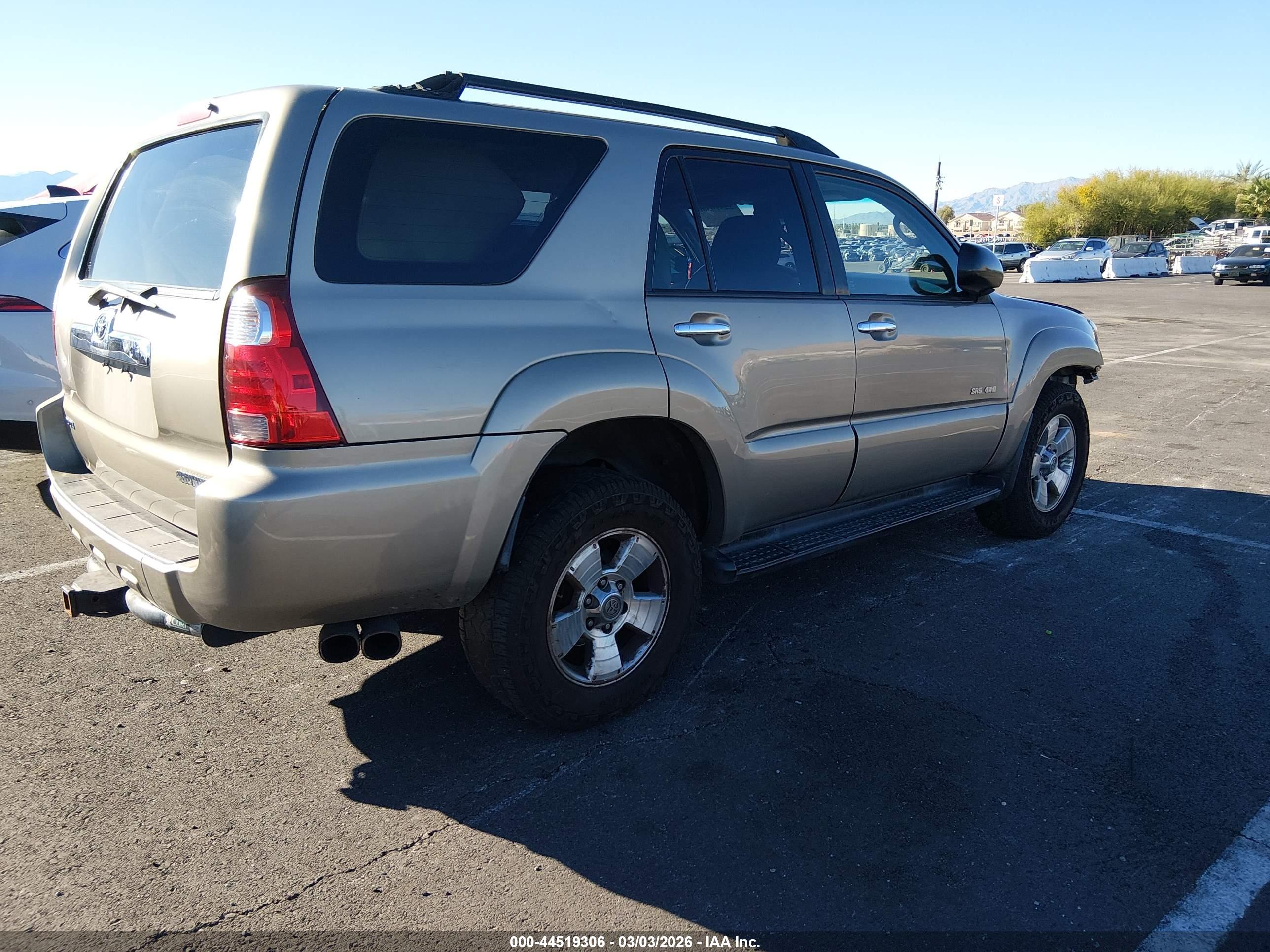 TOYOTA 4RUNNER image 4