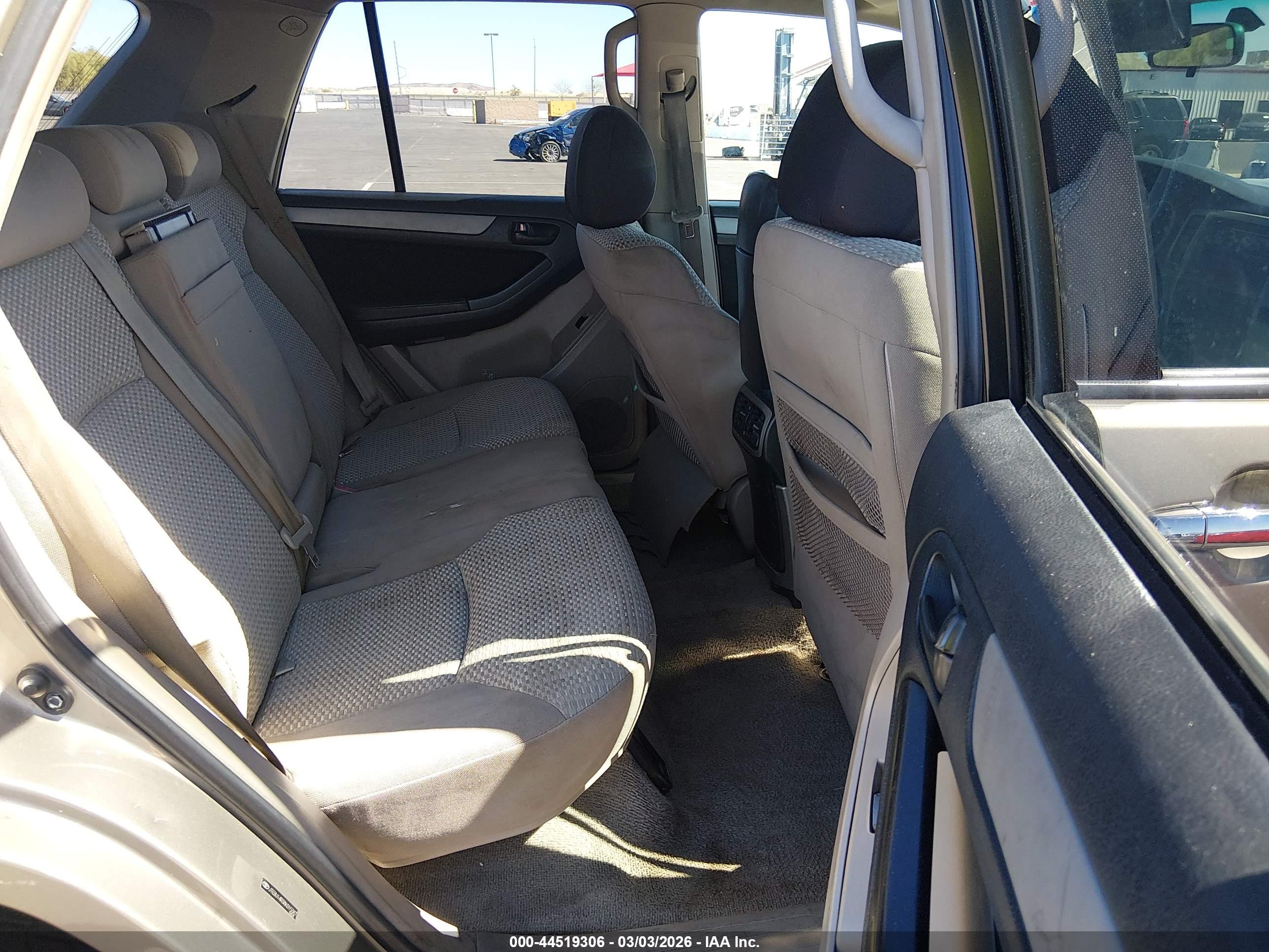 TOYOTA 4RUNNER image 8