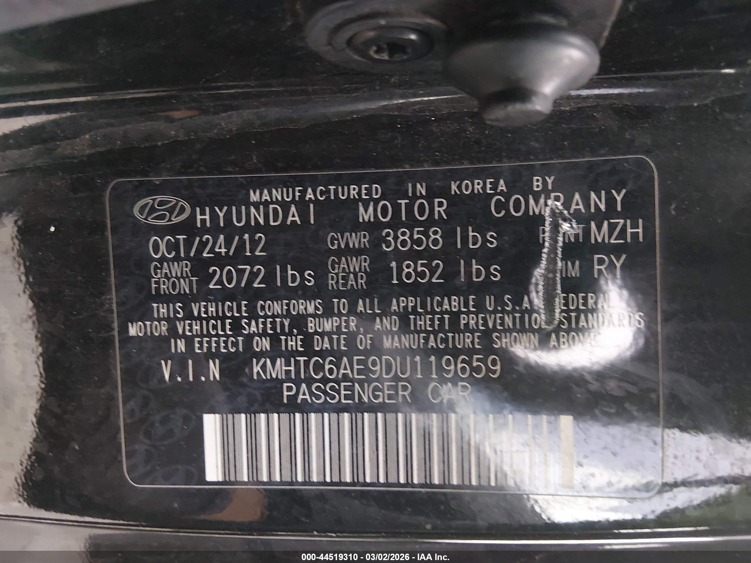 HYUNDAI VELOSTER image 9