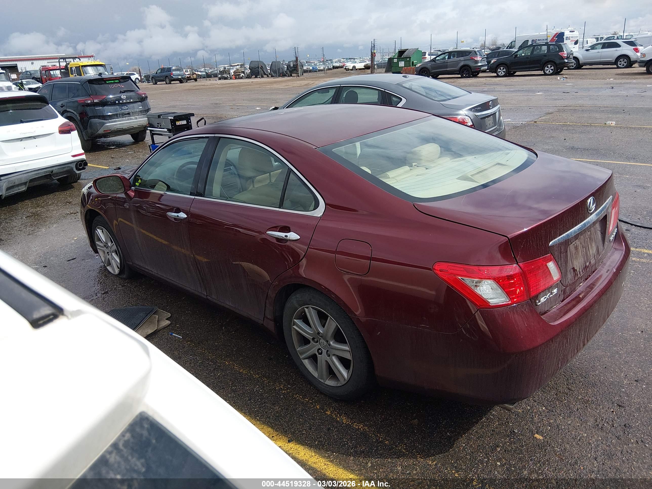 LEXUS ES image 3