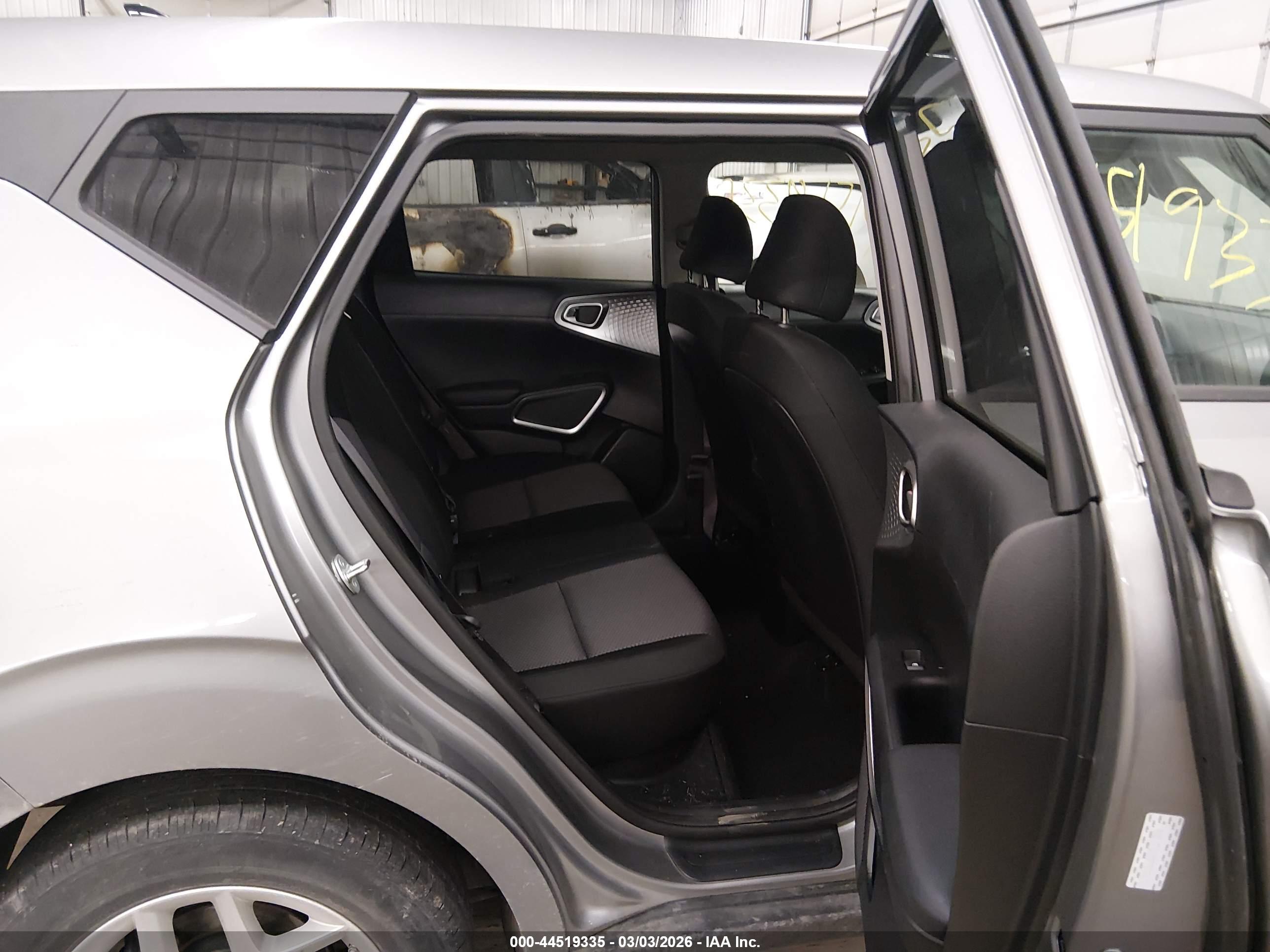 KIA SOUL image 8