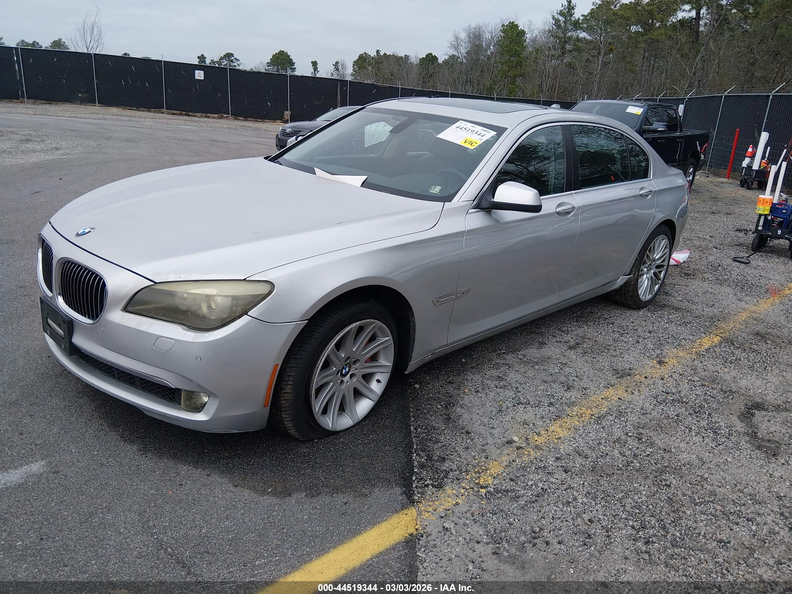 BMW 750LI image 2